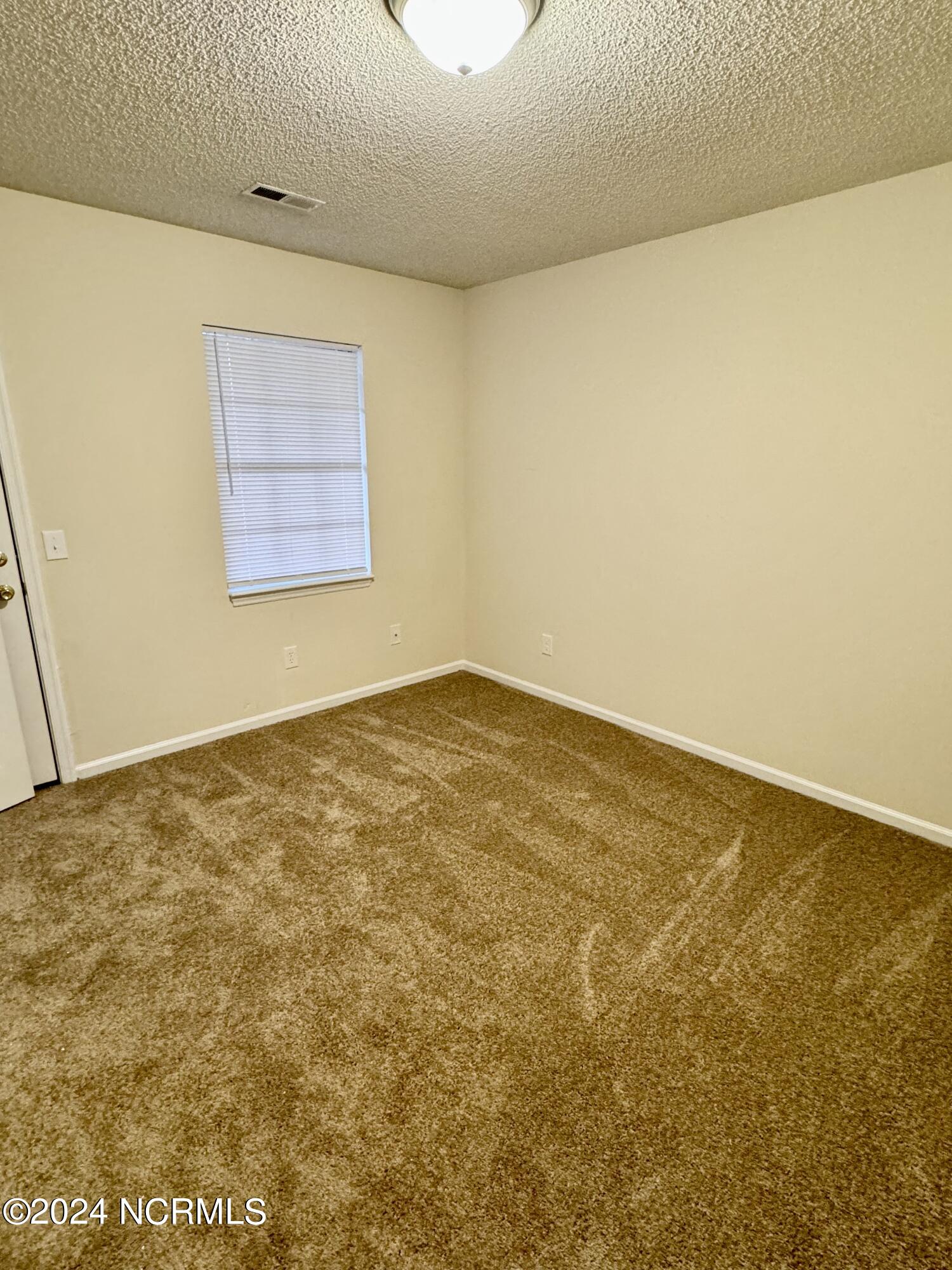 772 E 3rd Street K Property Photo 3