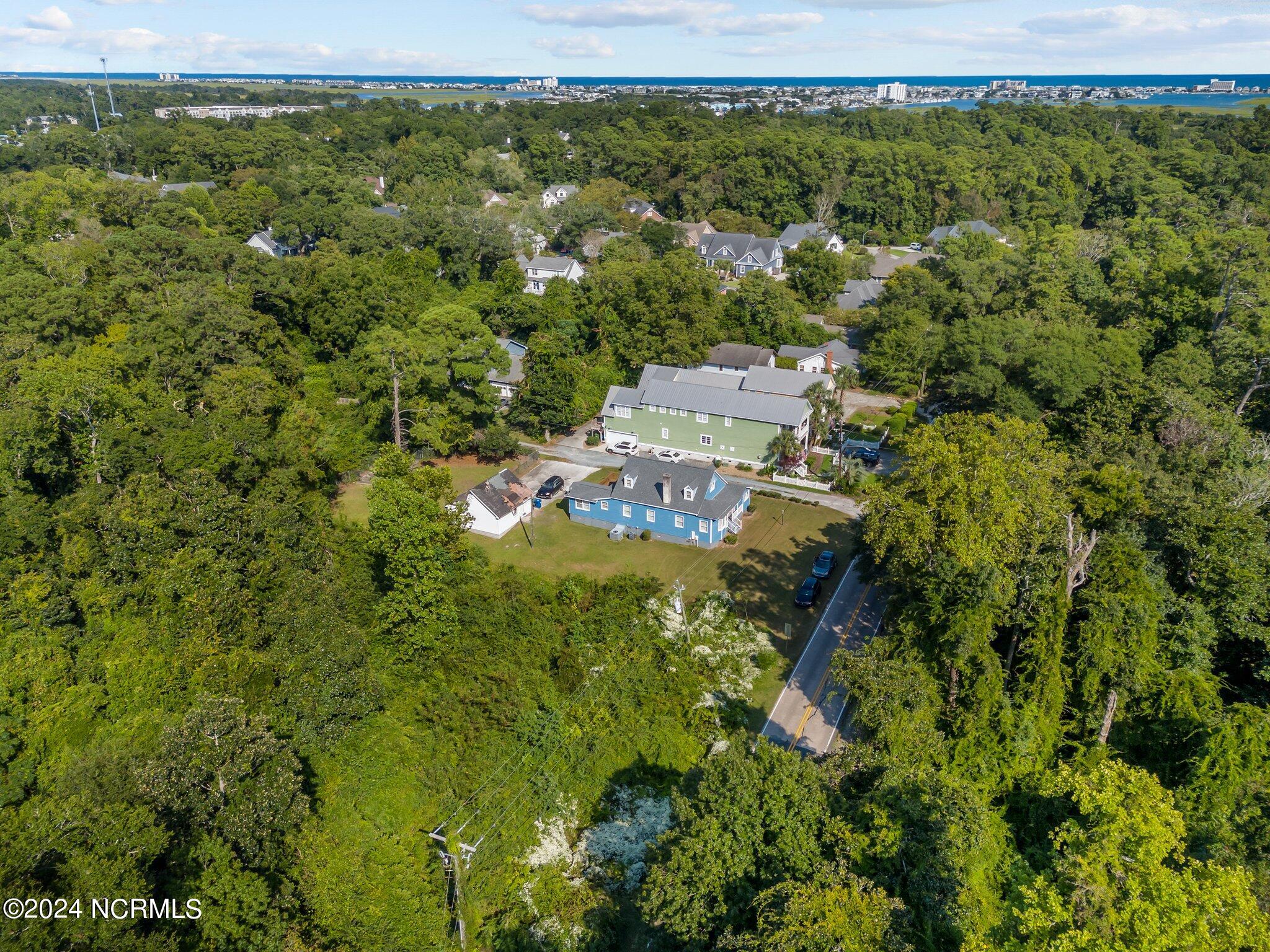 521 Airlie Road Property Photo 12