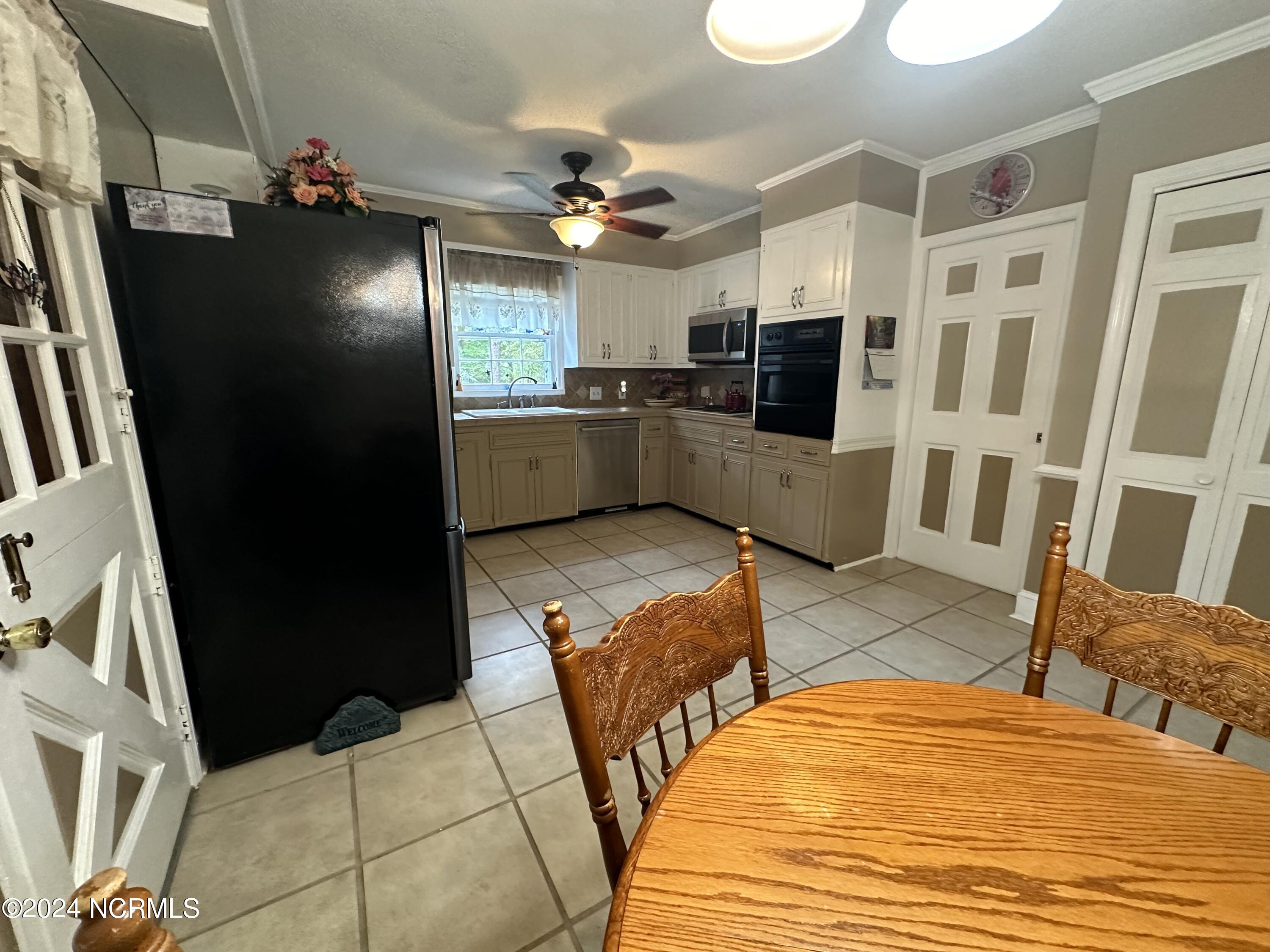 12521 Bag Pipe Lane Property Photo 6