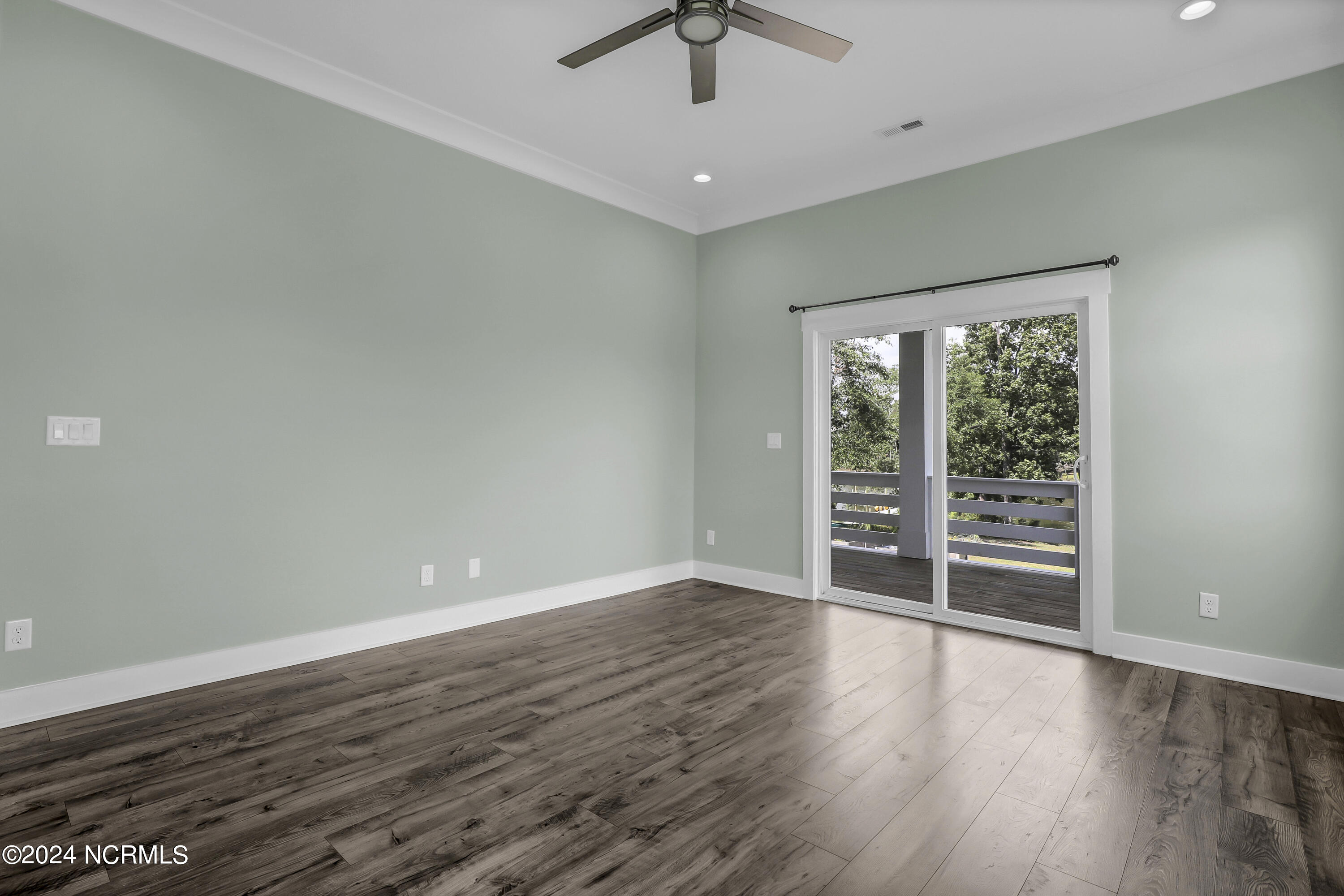 361 Chadwick Shores Drive Property Photo 22