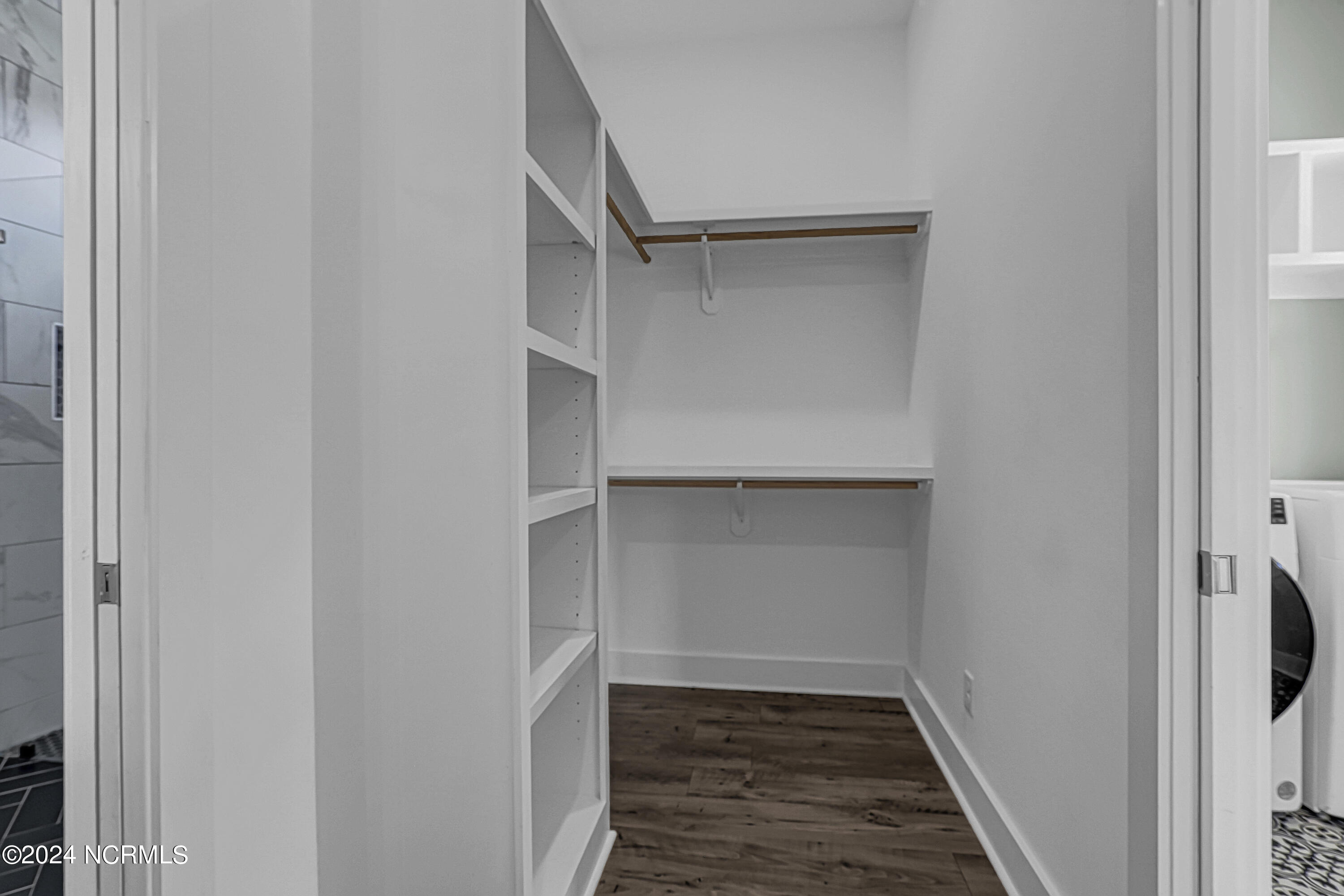 361 Chadwick Shores Drive Property Photo 27