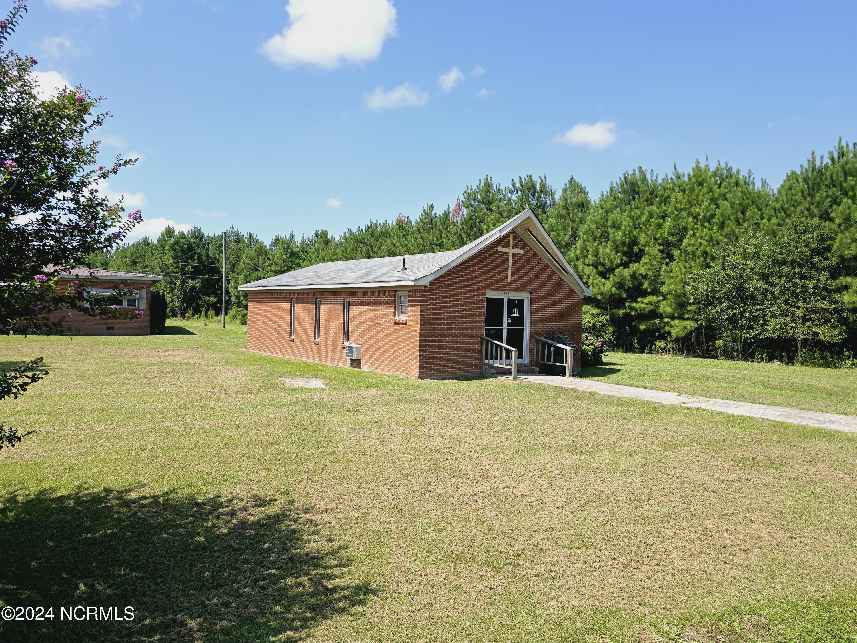 1814 Hickory Grove Road Property Photo 1