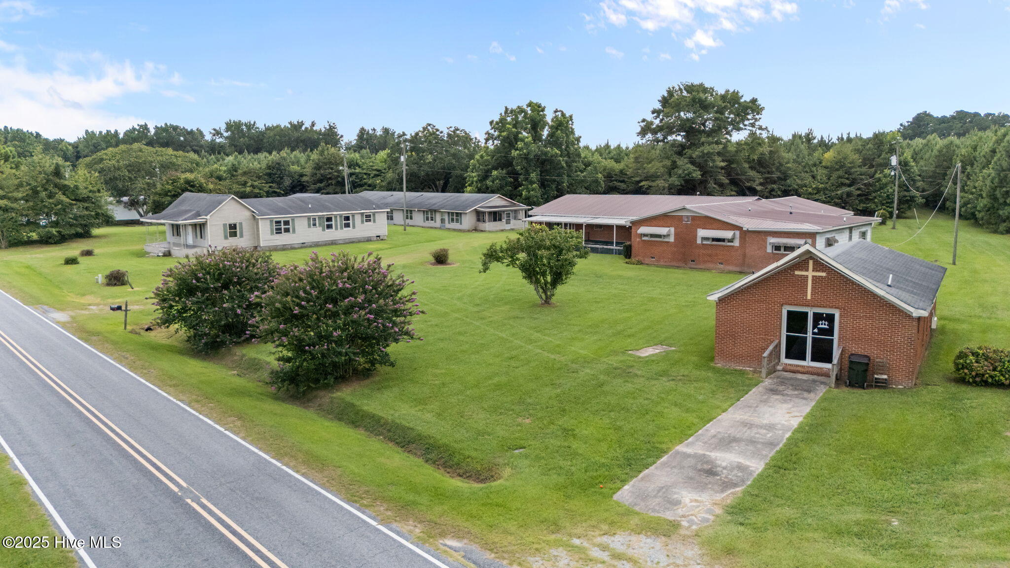 1814 Hickory Grove Road Property Photo 3