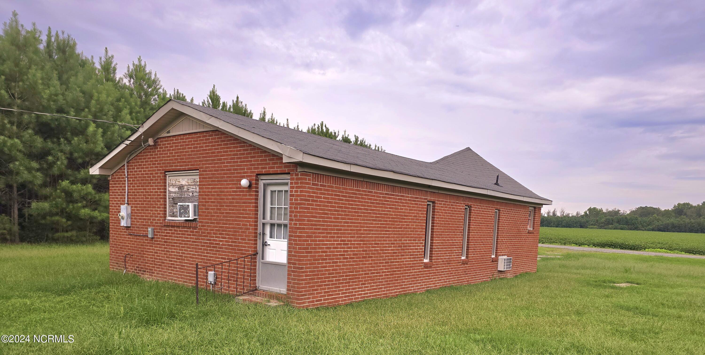 1814 Hickory Grove Road Property Photo 4