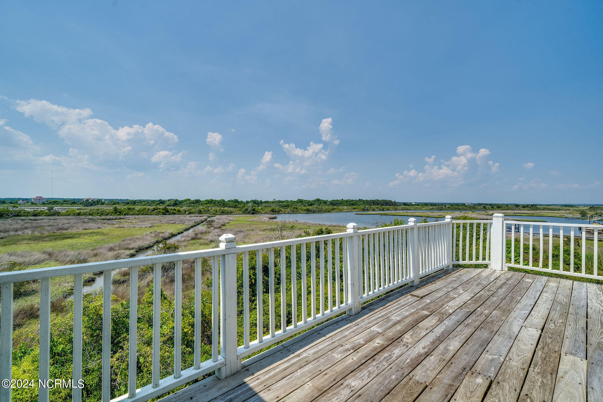 114 Calinda Cay Court Property Photo 10