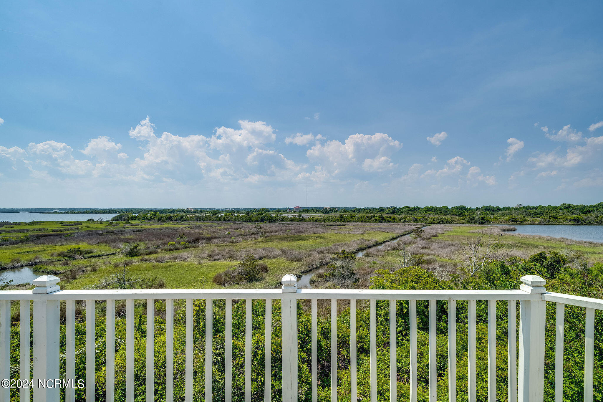 114 Calinda Cay Court Property Photo 31