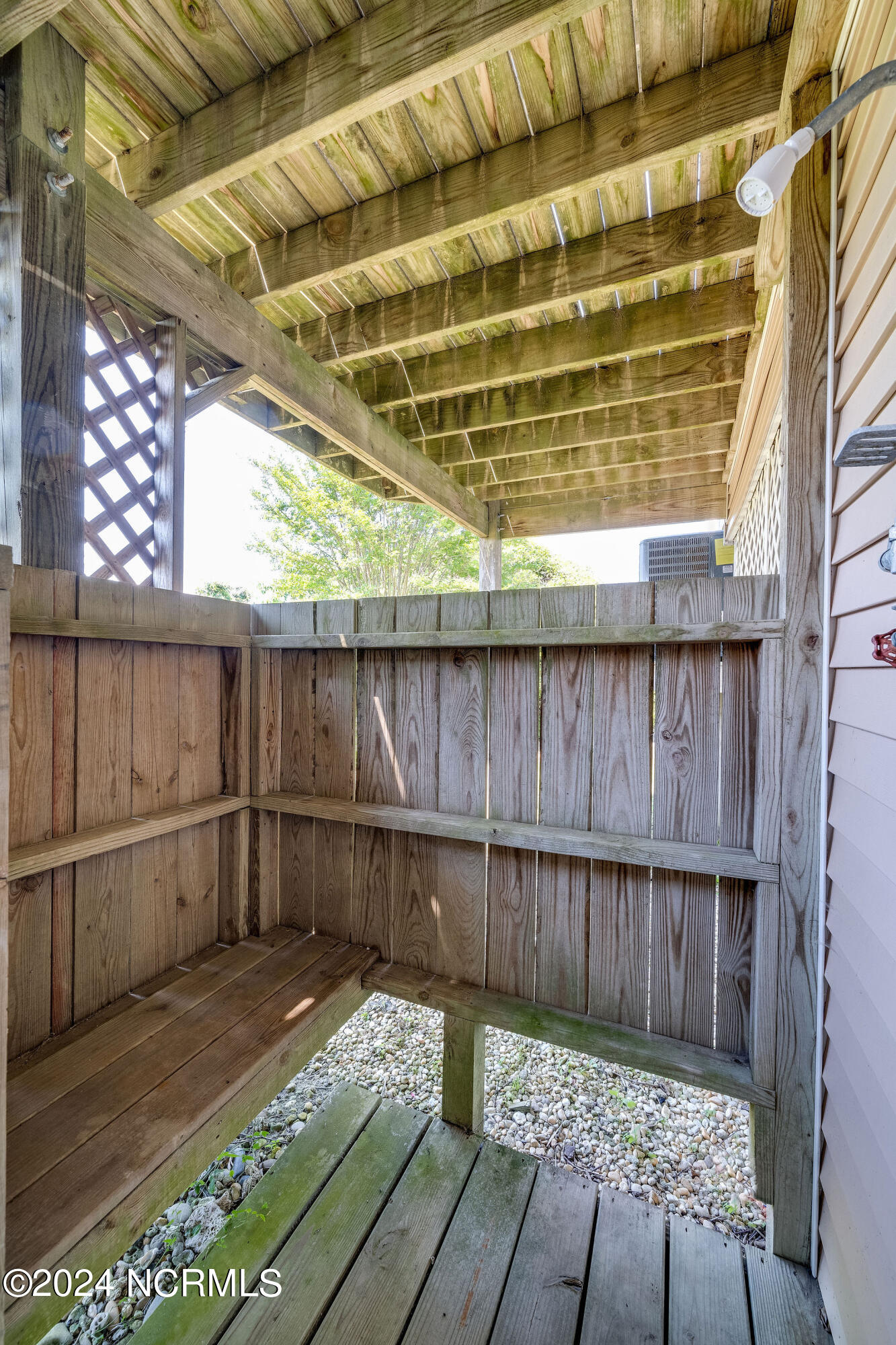 114 Calinda Cay Court Property Photo 33