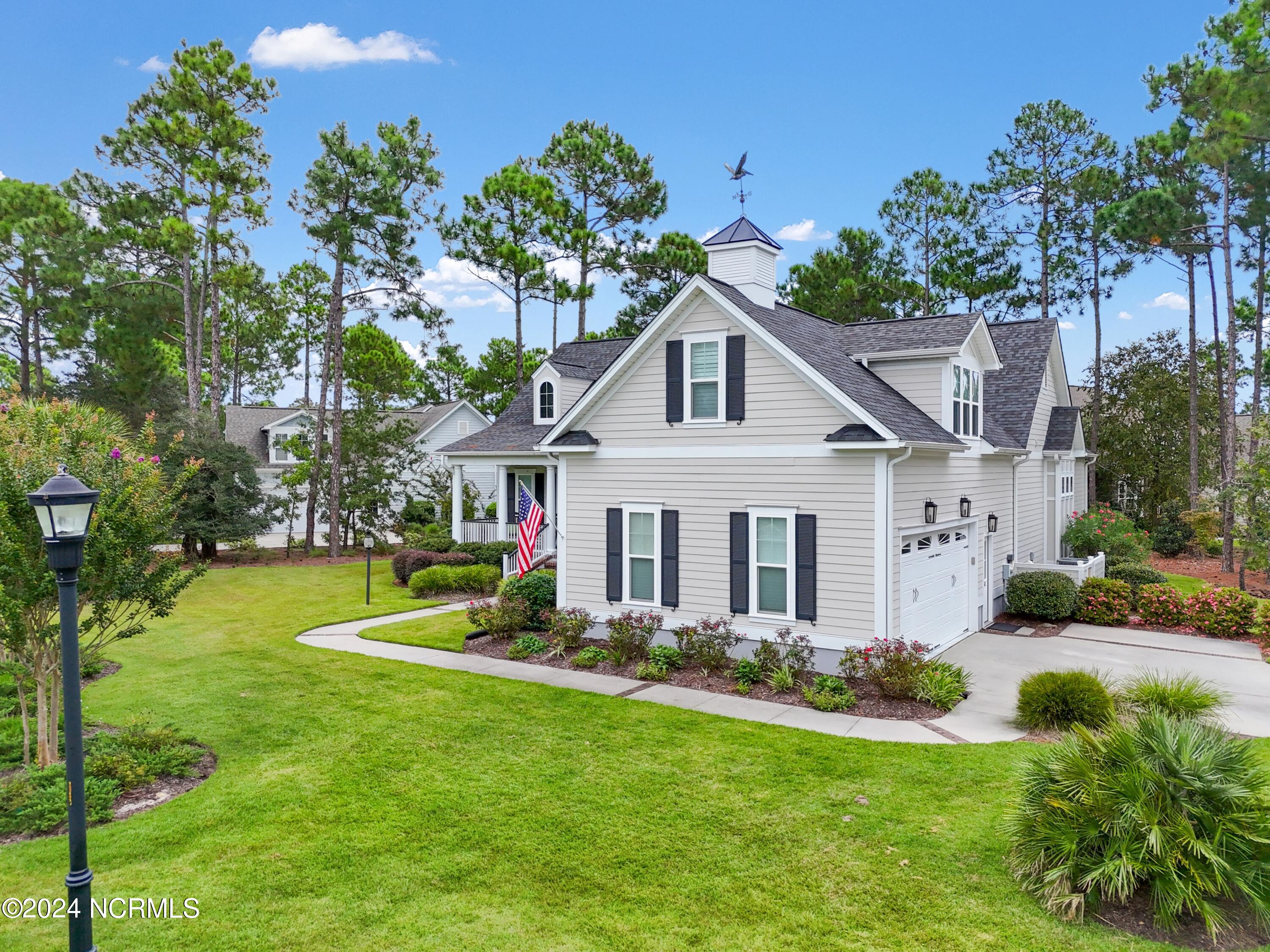 3561 Hemlock Ridge Drive Property Photo 3