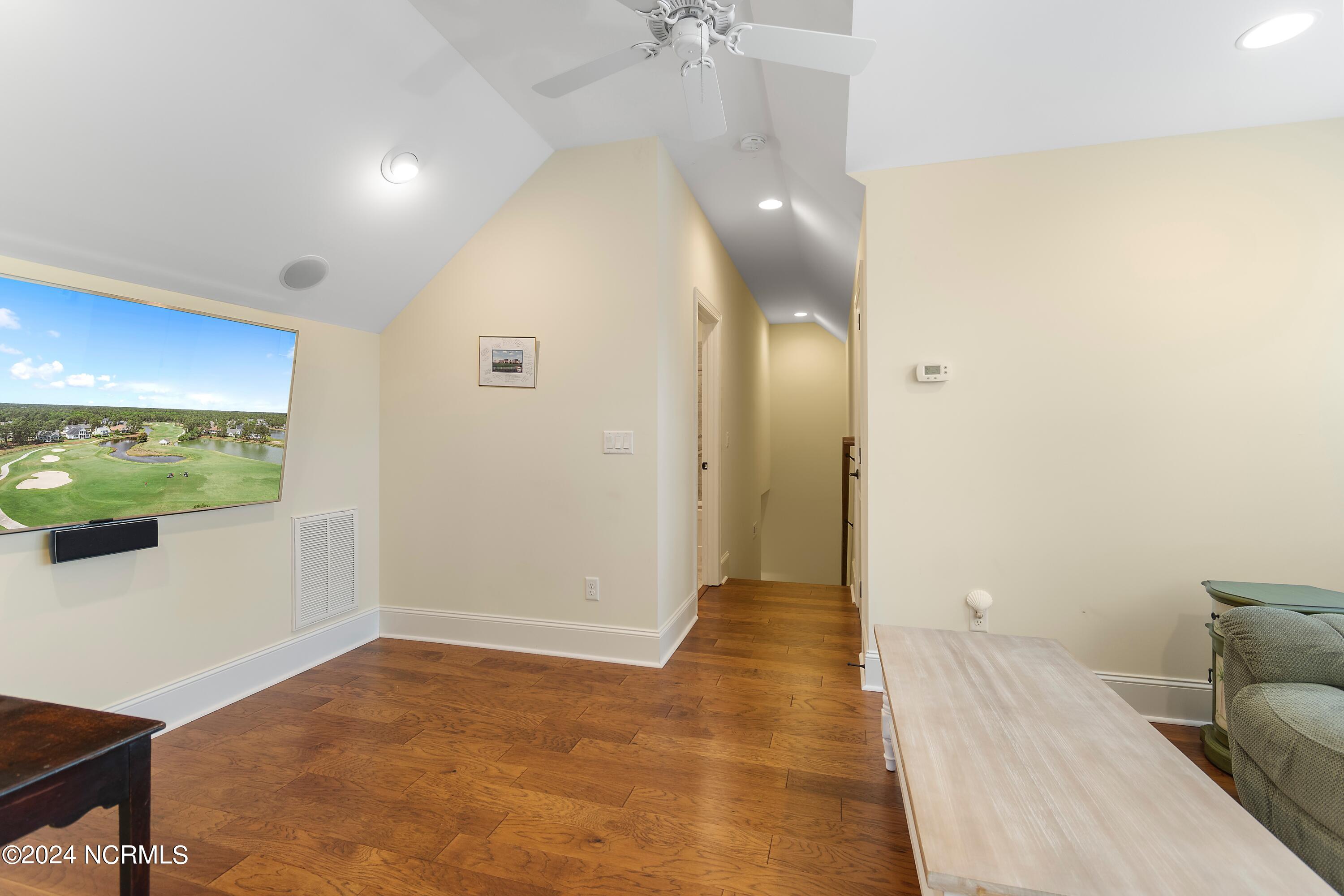 3561 Hemlock Ridge Drive Property Photo 39
