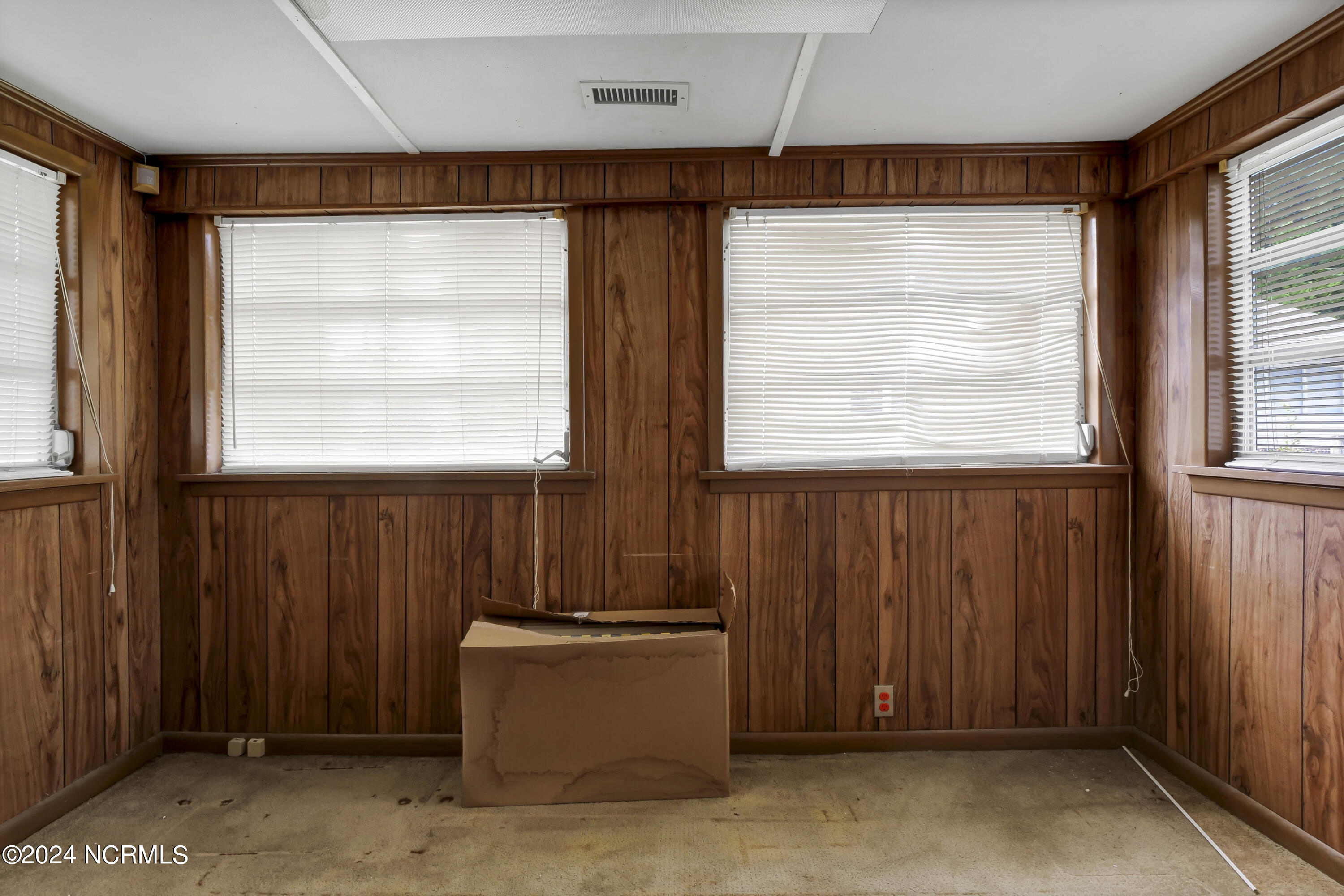 5011 Wrightsville Avenue Property Photo 10