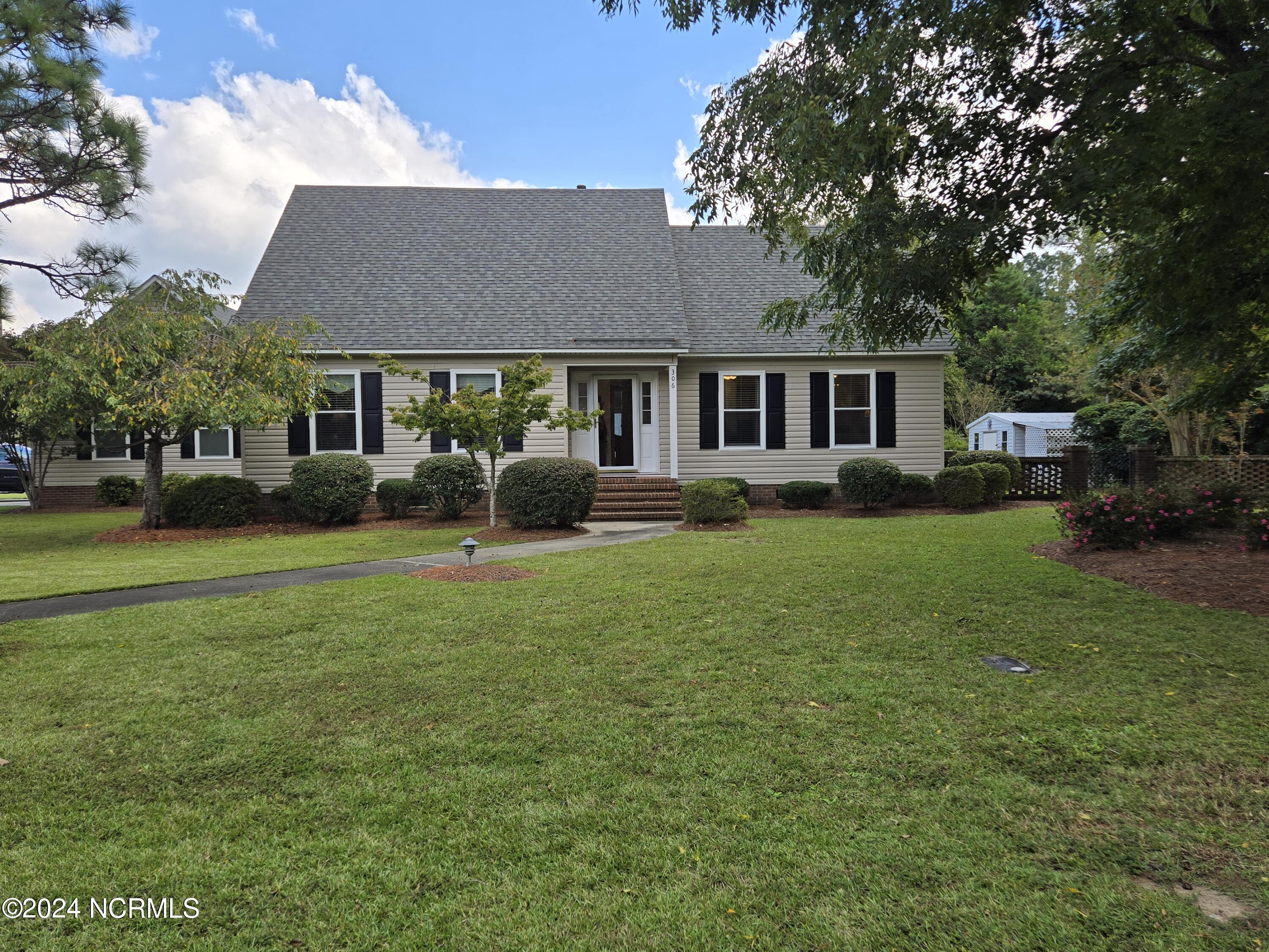 306 Pecan Lane Property Photo