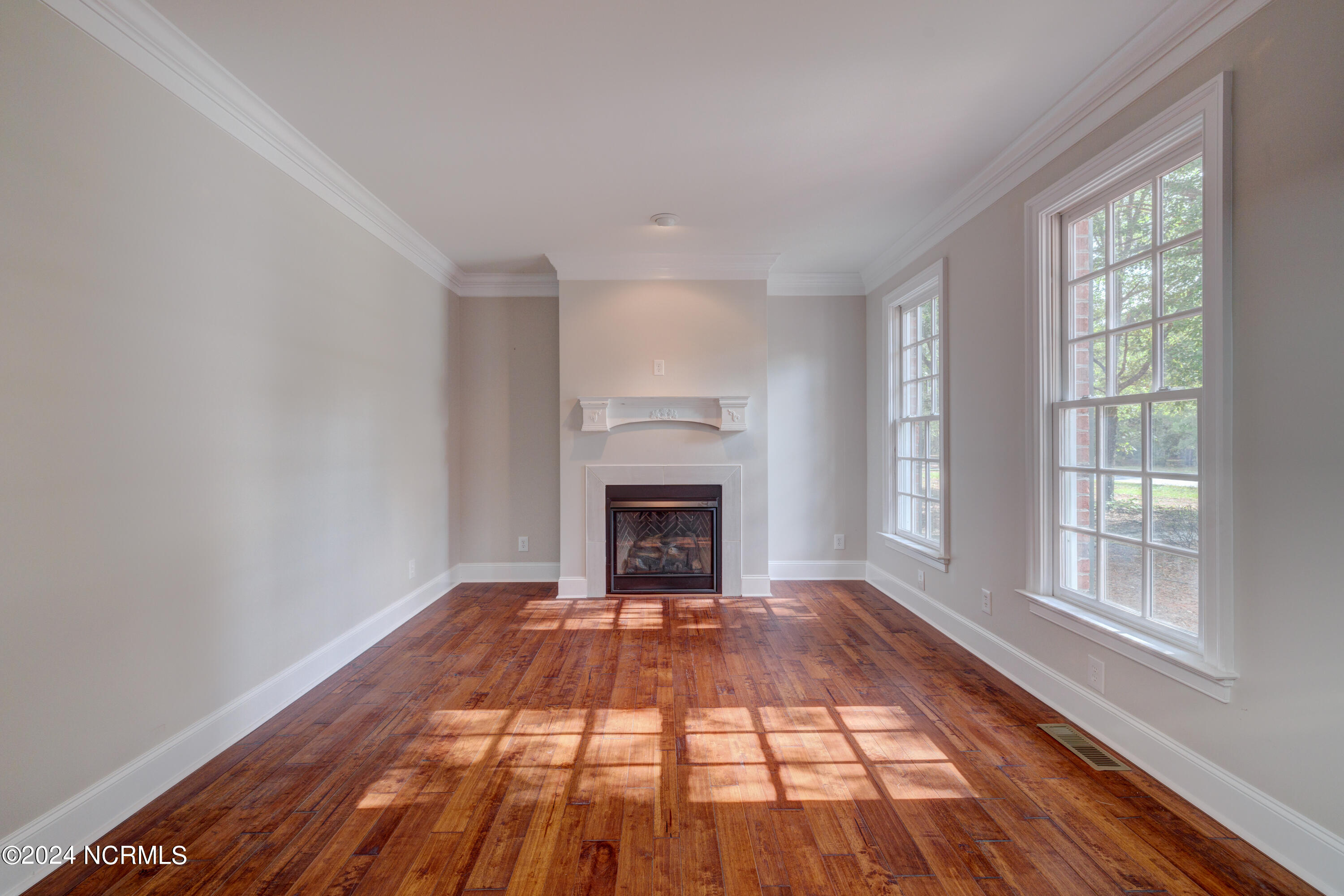 140 River Woods Drive Property Photo 15