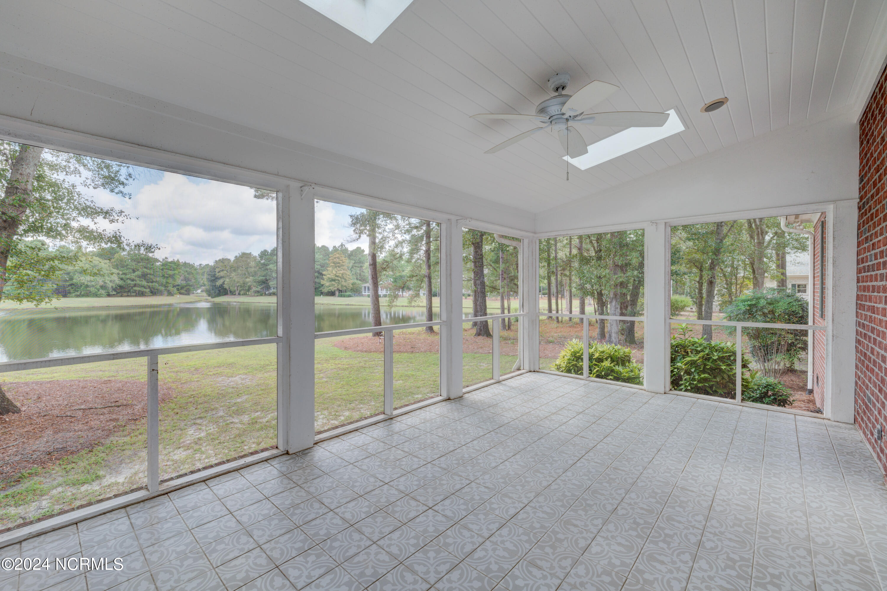 140 River Woods Drive Property Photo 28