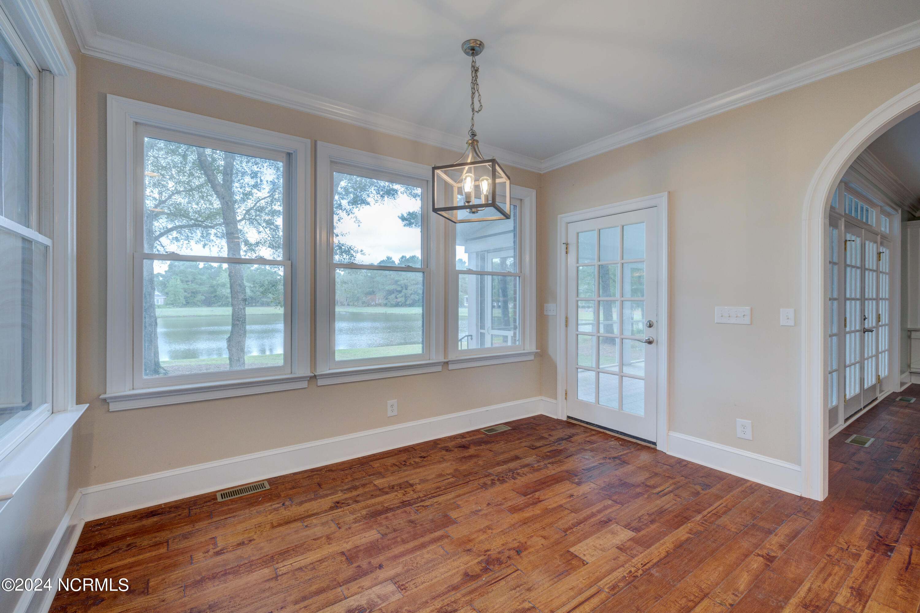 140 River Woods Drive Property Photo 36