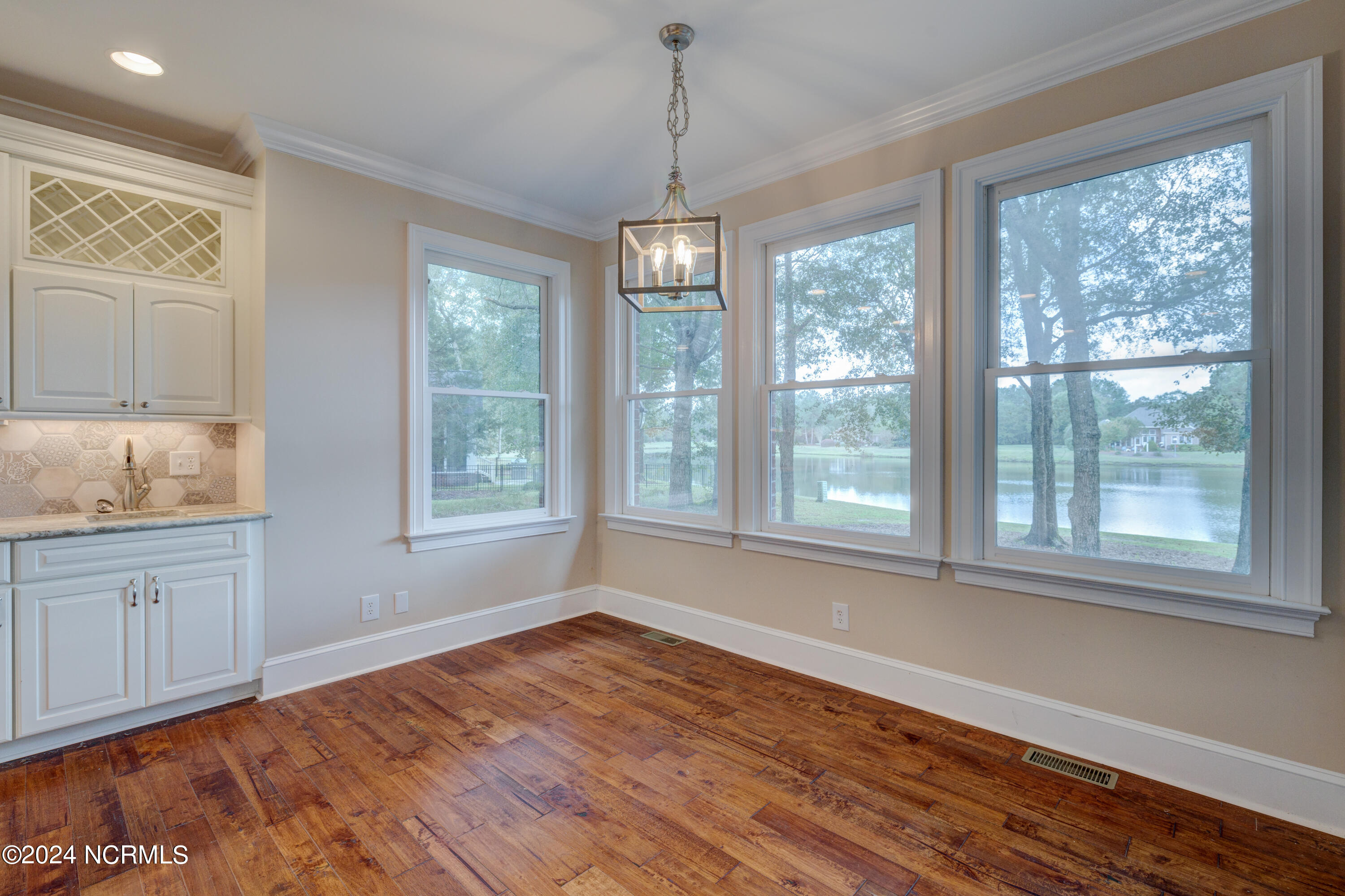 140 River Woods Drive Property Photo 37