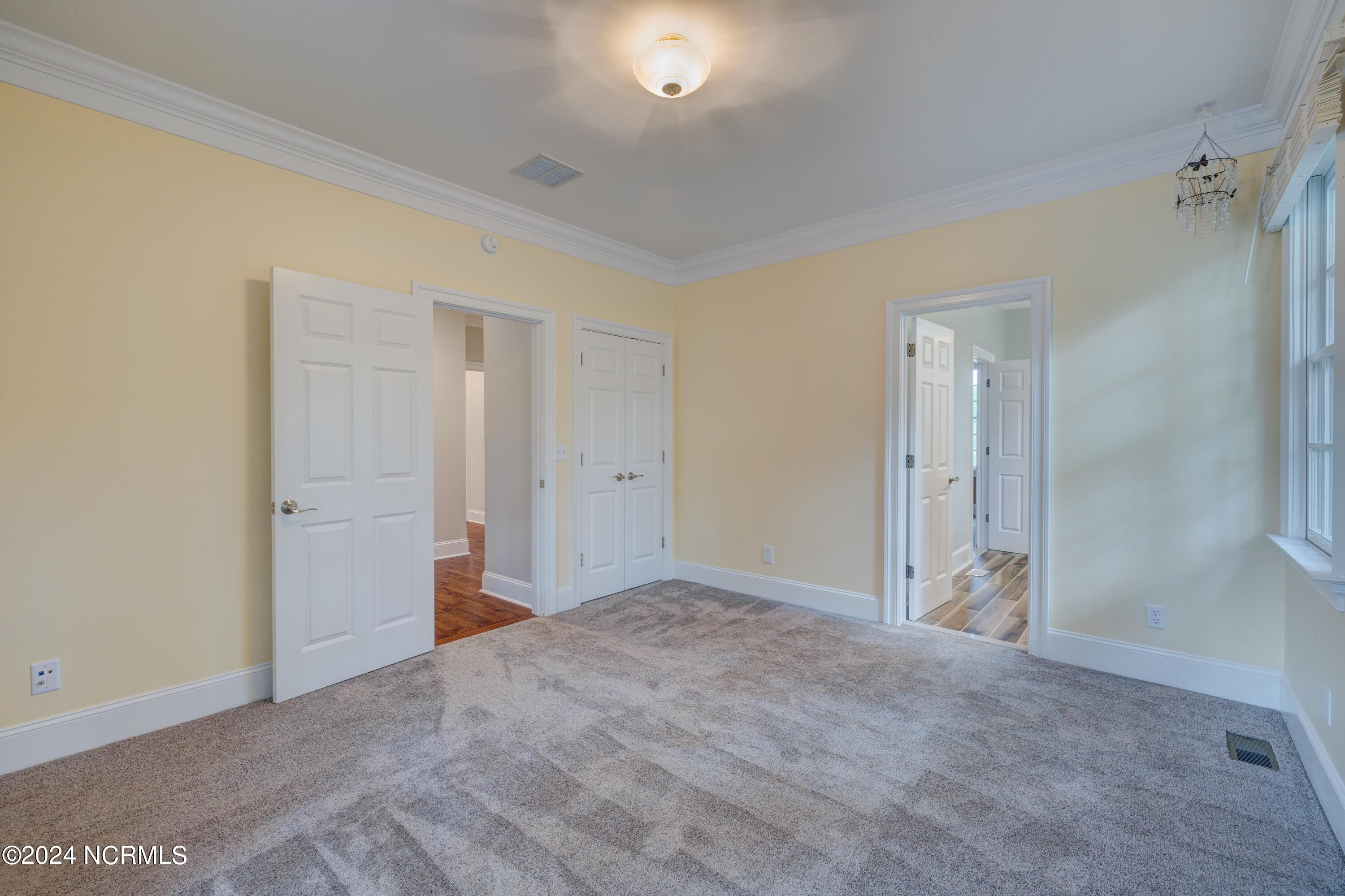 140 River Woods Drive Property Photo 41