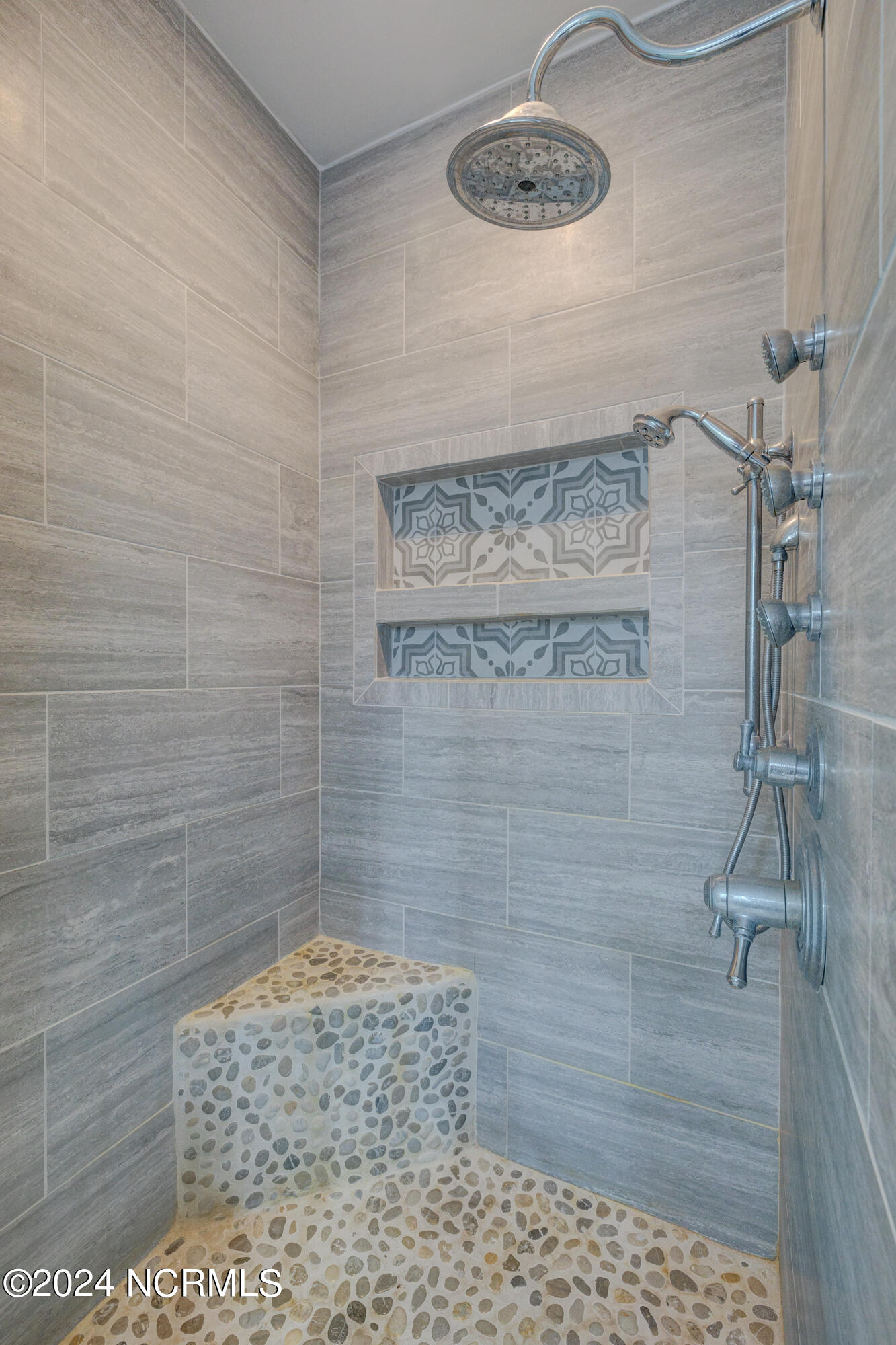 140 River Woods Drive Property Photo 54