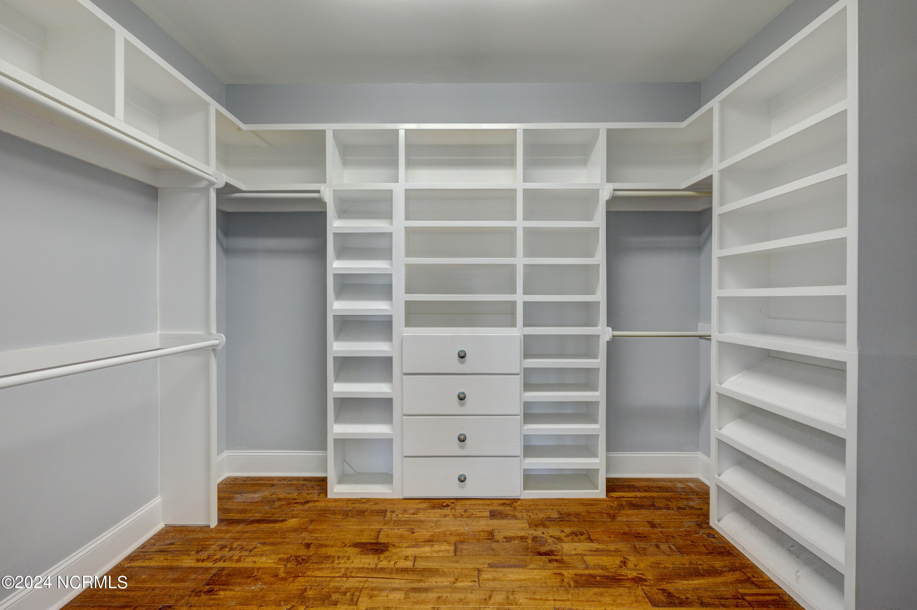 140 River Woods Drive Property Photo 55