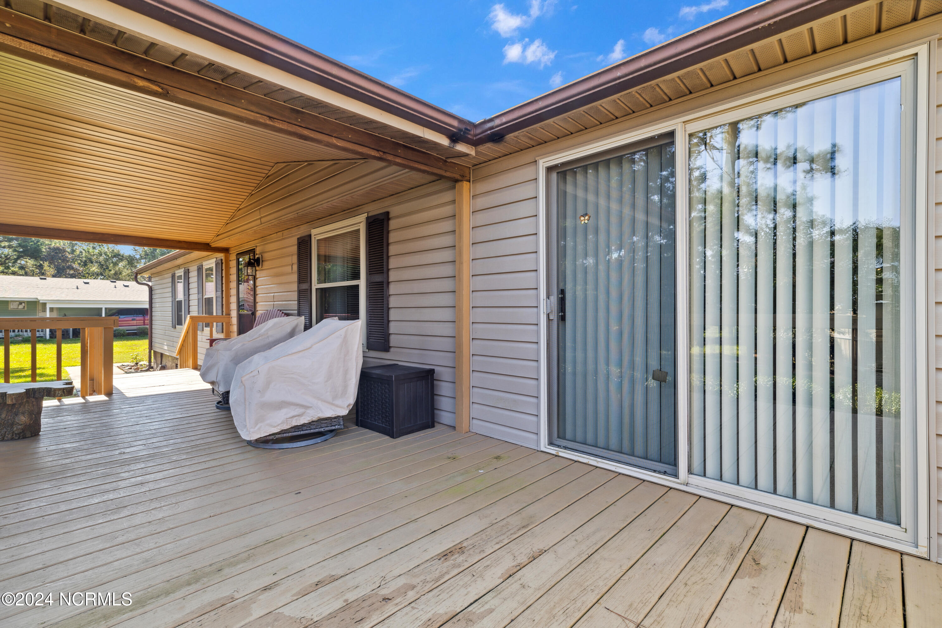 803 Jetty Court Property Photo 7