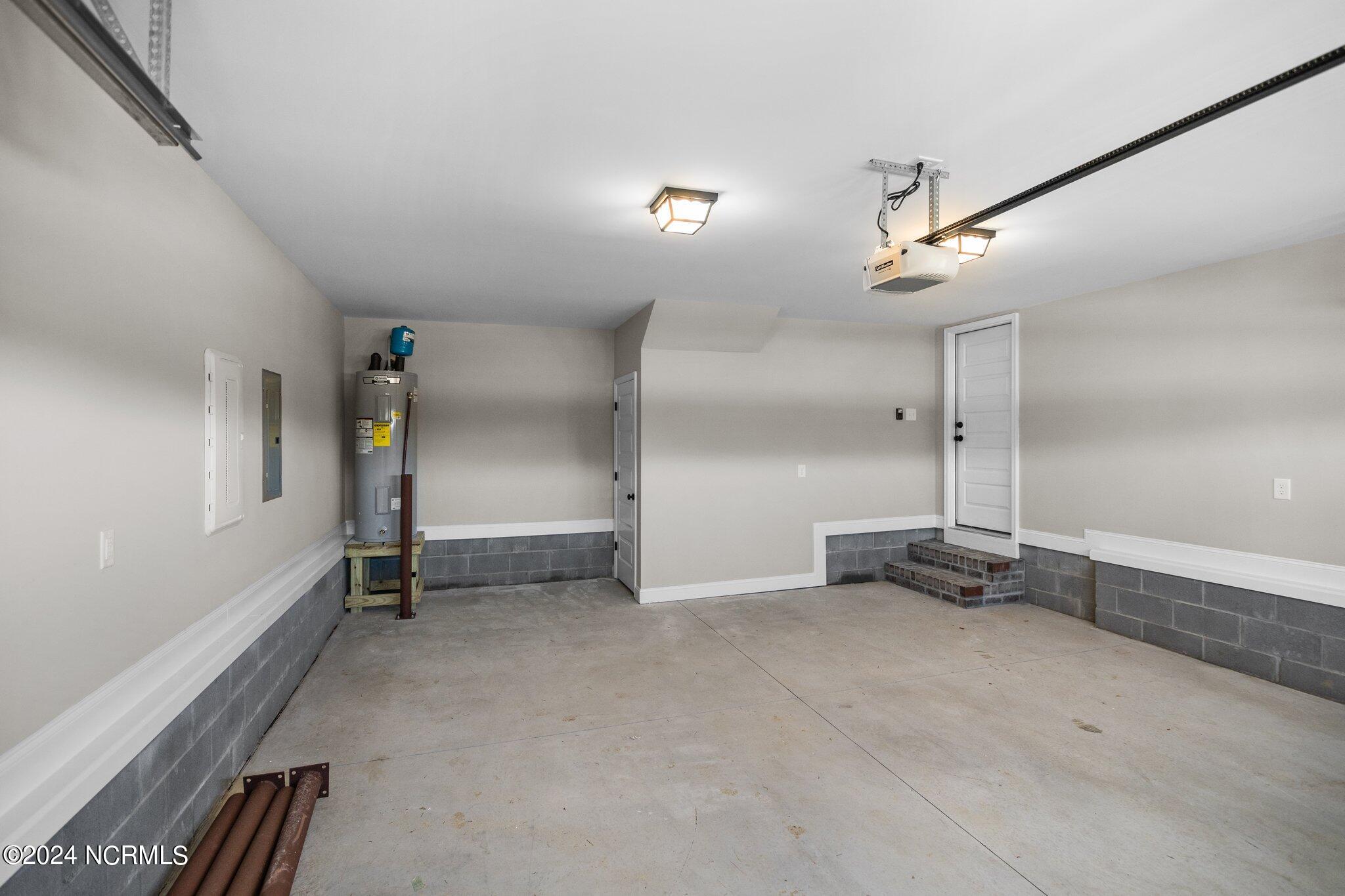 708 Oleander Drive Property Photo 16