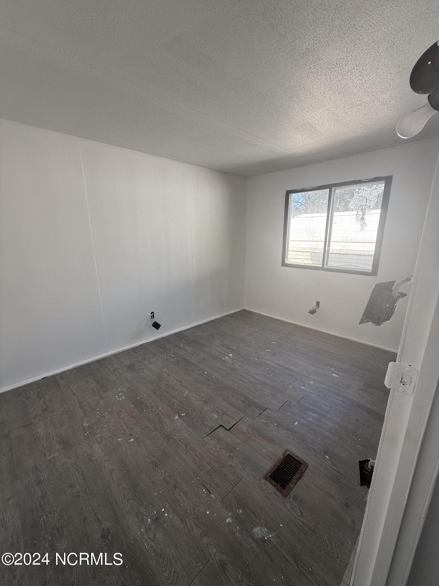 1865 Haddock Road Property Photo 13