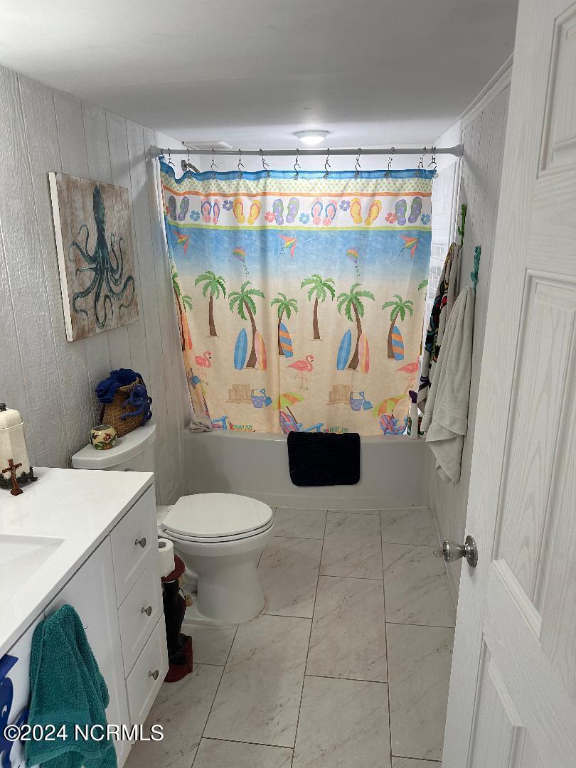 207 N Broad Street Property Photo 5