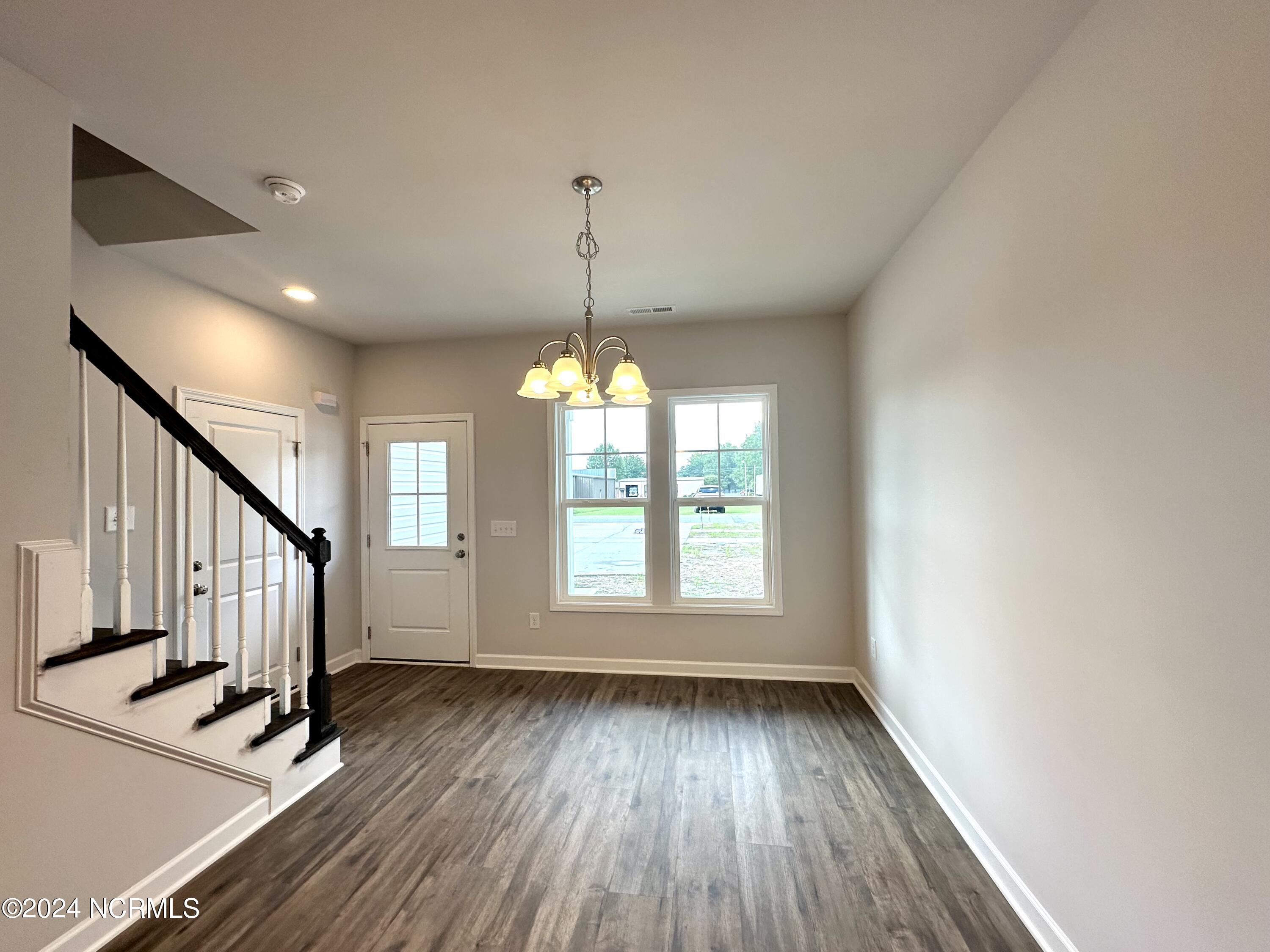 215 Britt Street Property Photo 7