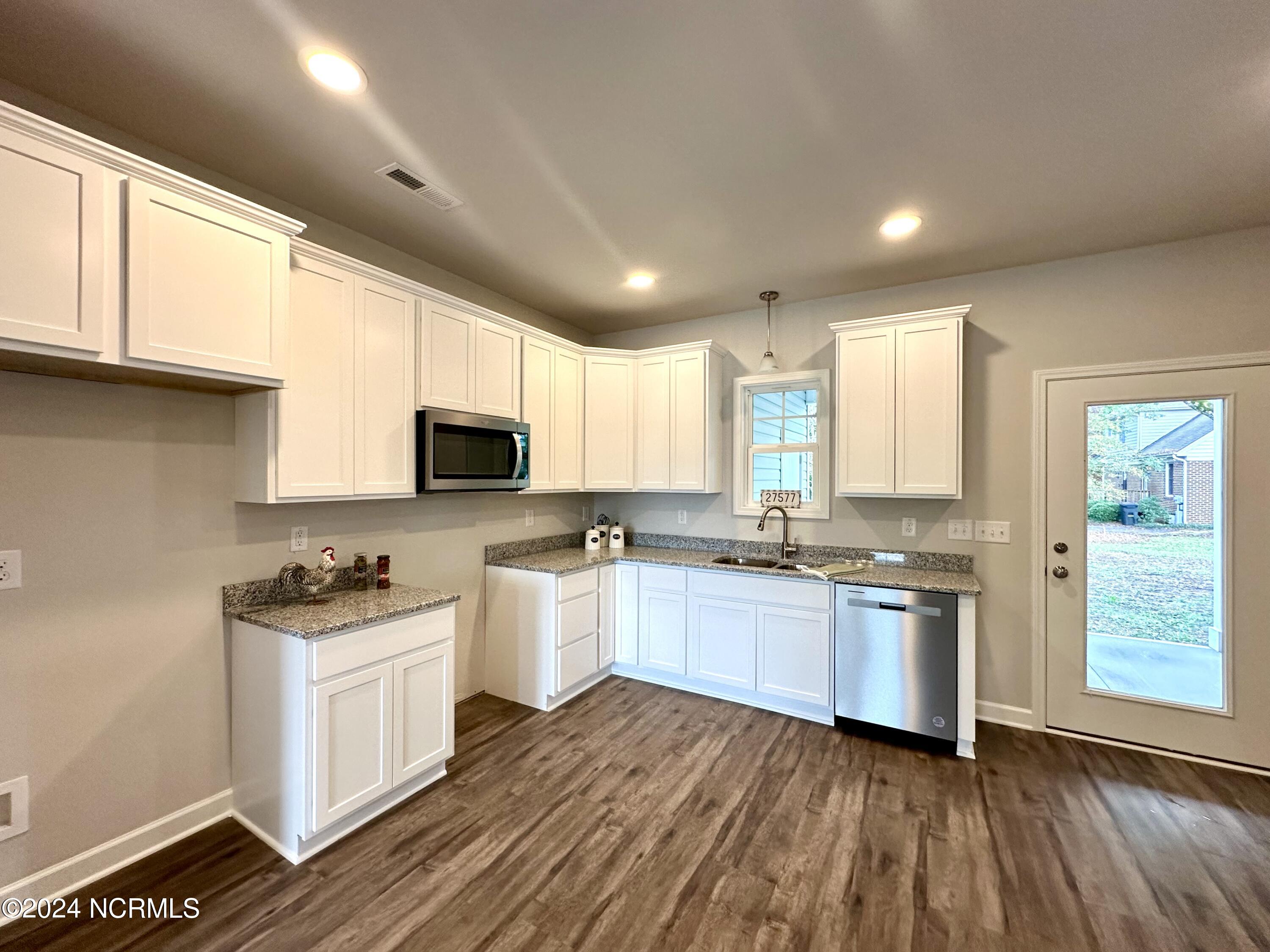 215 Britt Street Property Photo 8