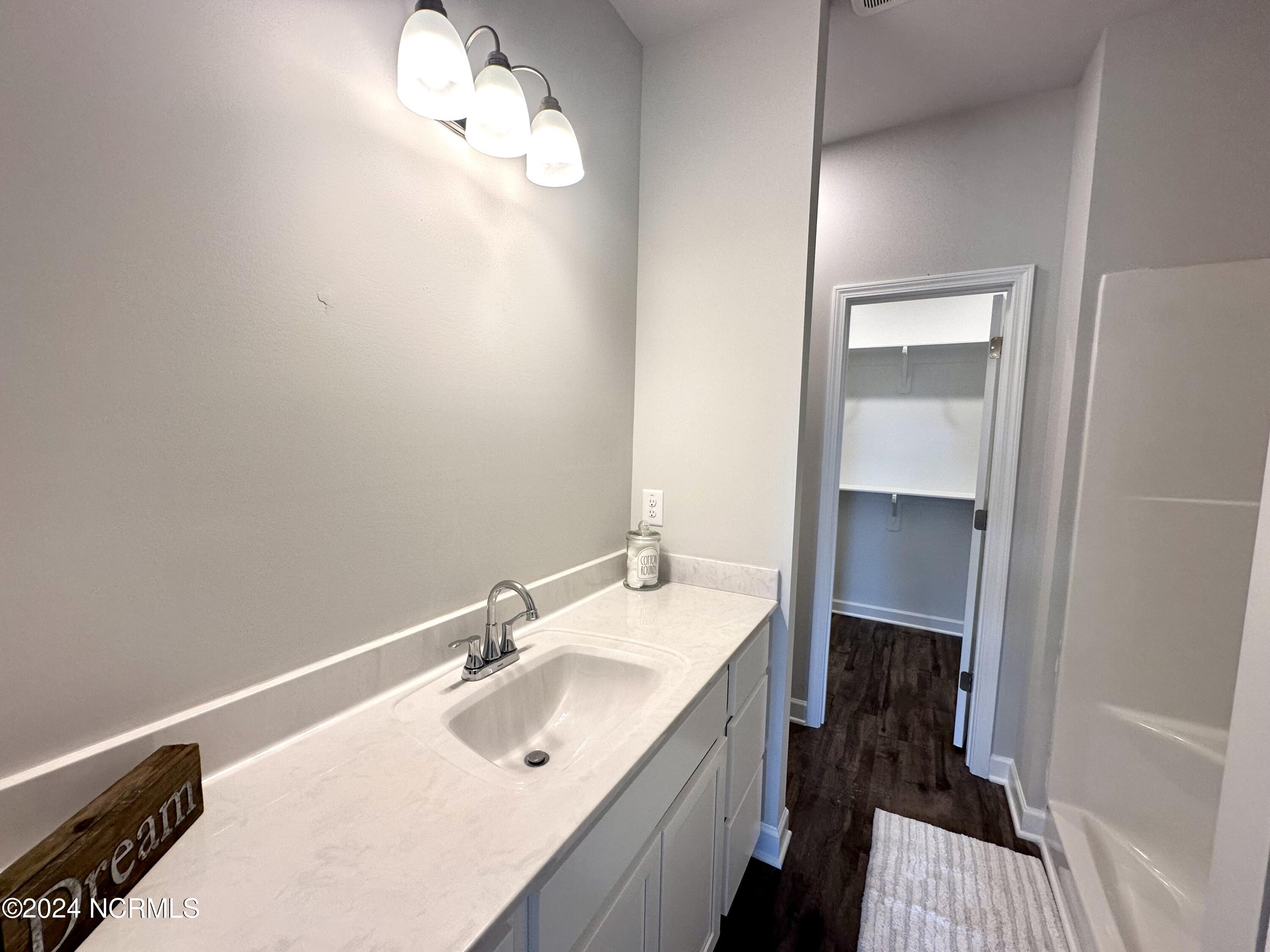 215 Britt Street Property Photo 13