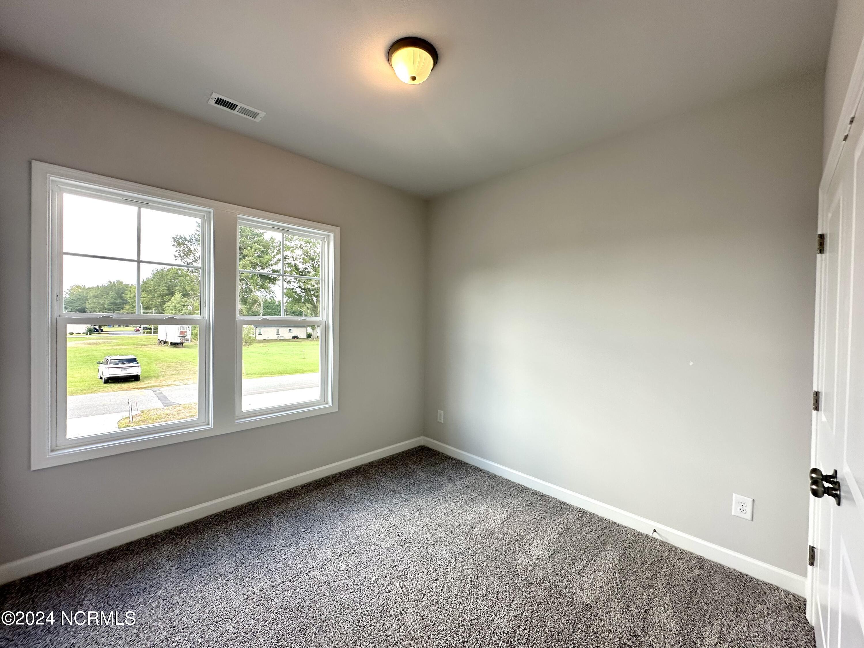 215 Britt Street Property Photo 18
