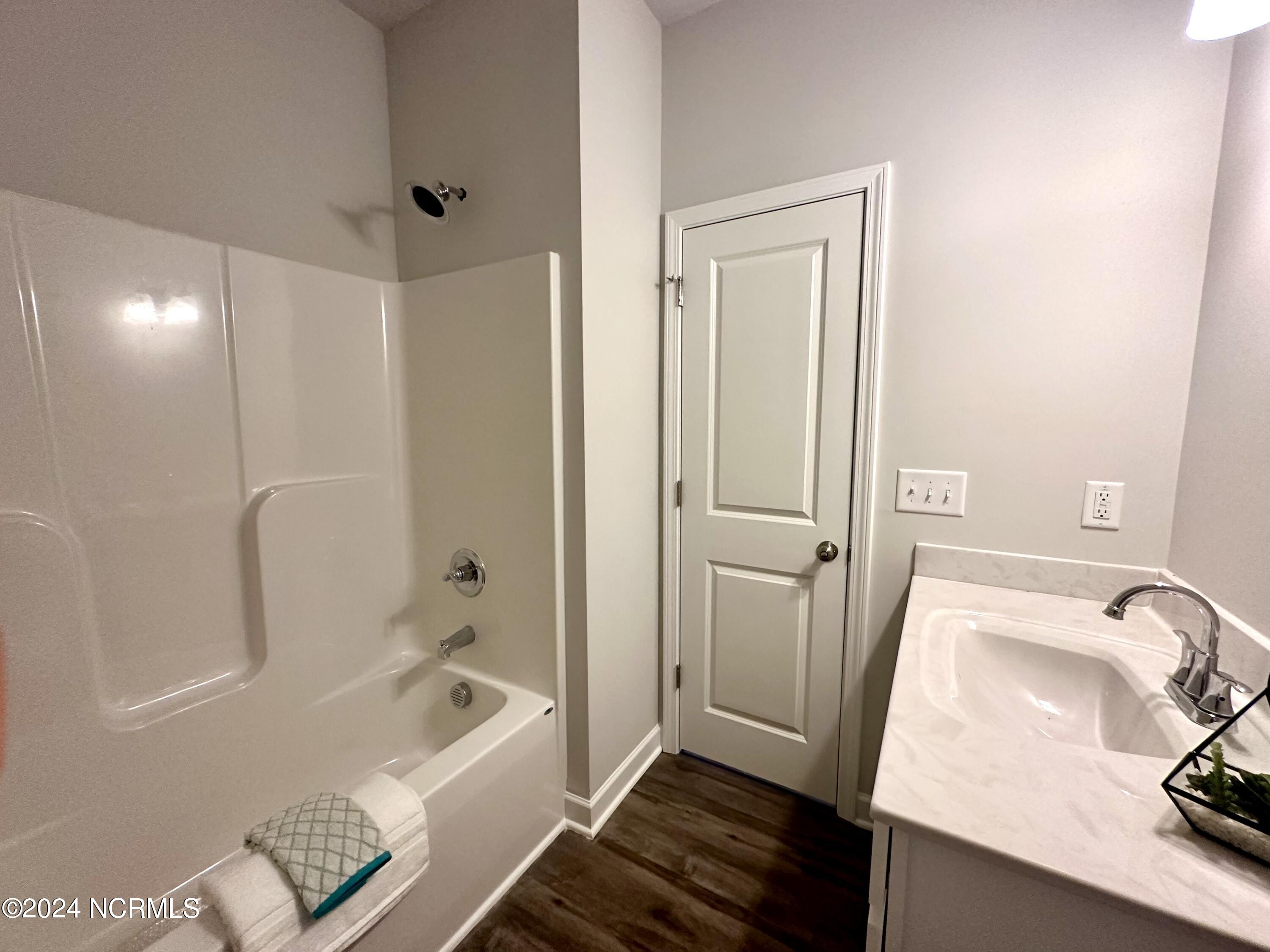 215 Britt Street Property Photo 19
