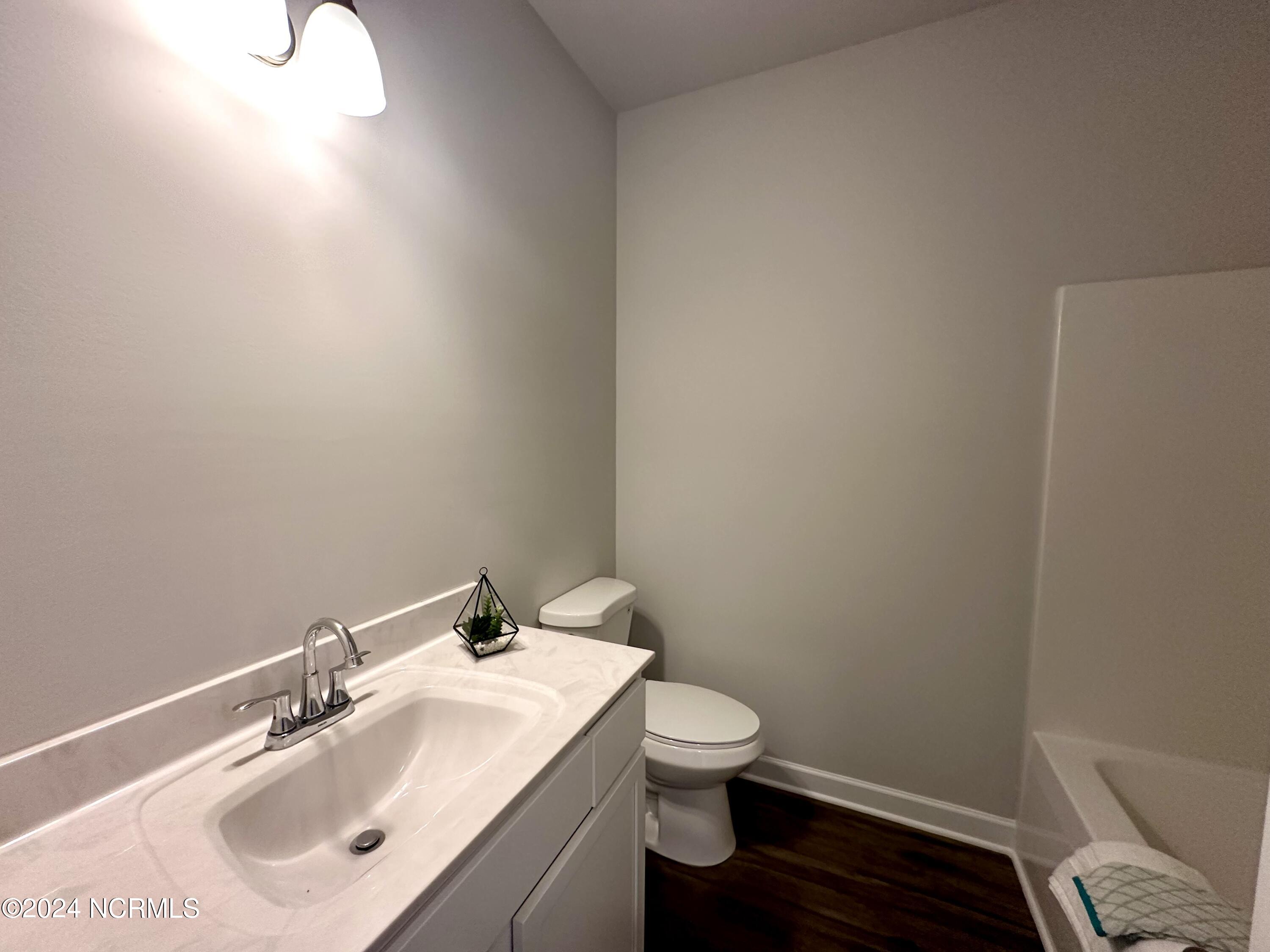 215 Britt Street Property Photo 20