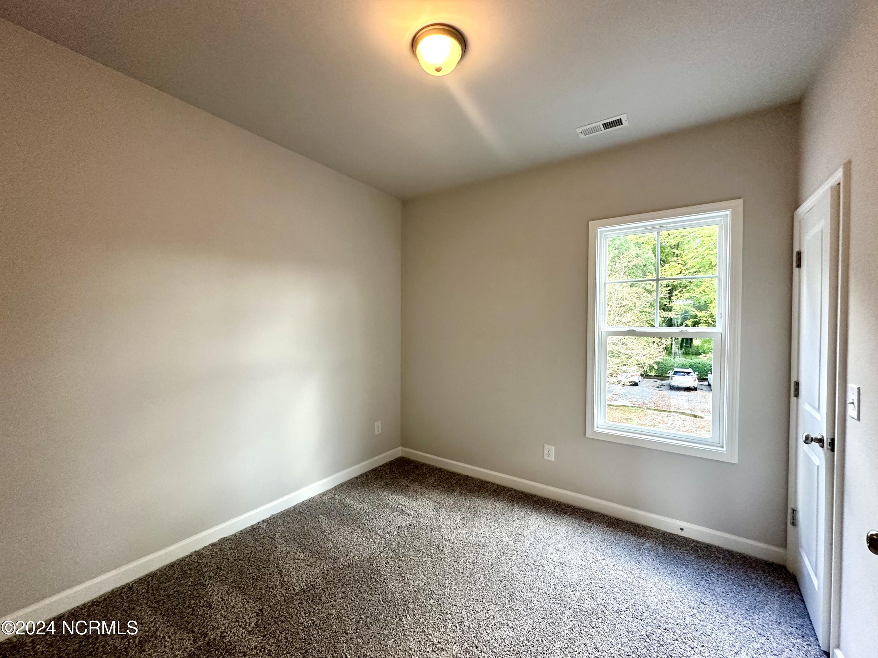 215 Britt Street Property Photo 21