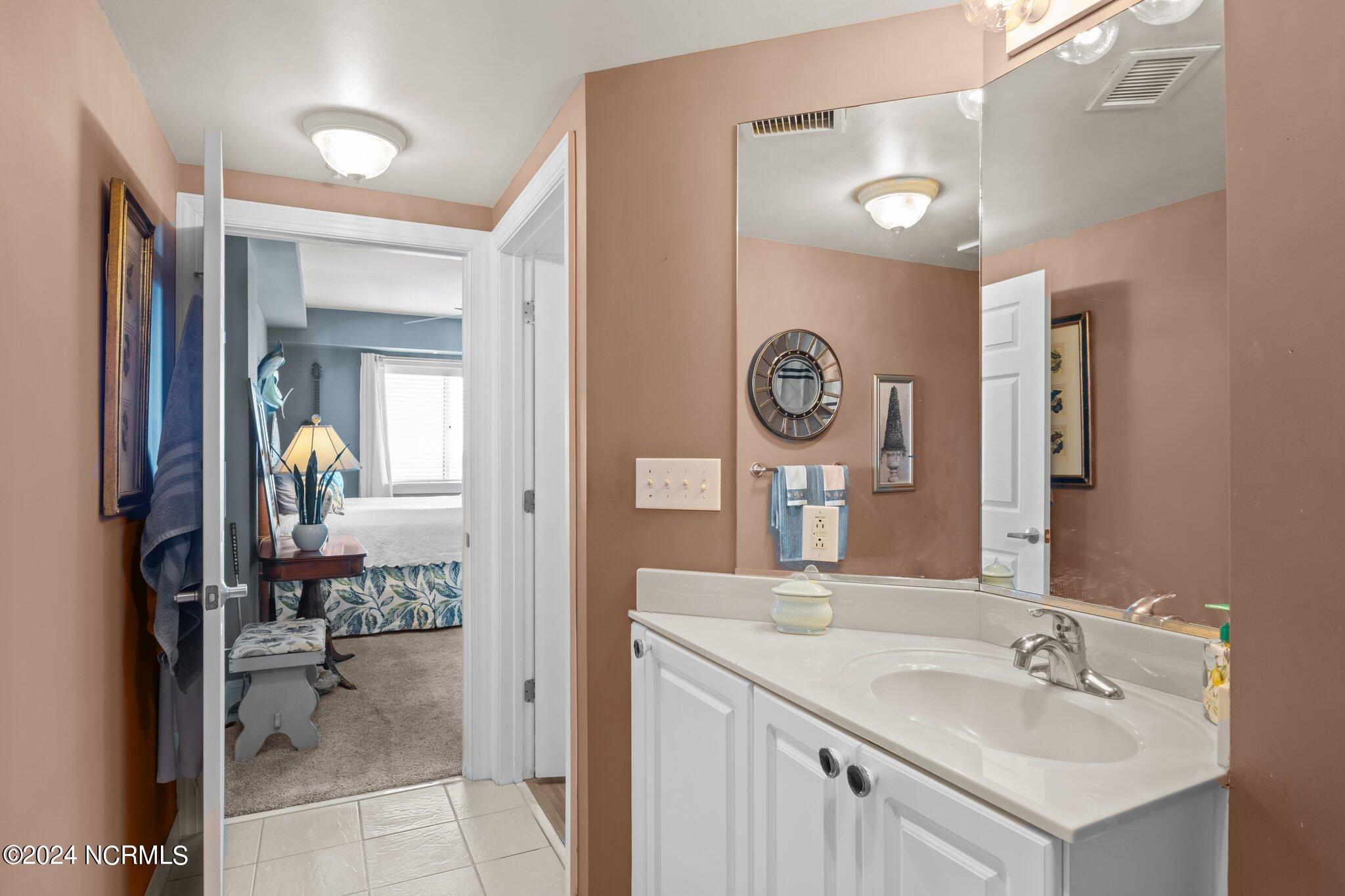 100 Olde Towne Yacht Club Road 514 Property Photo 16