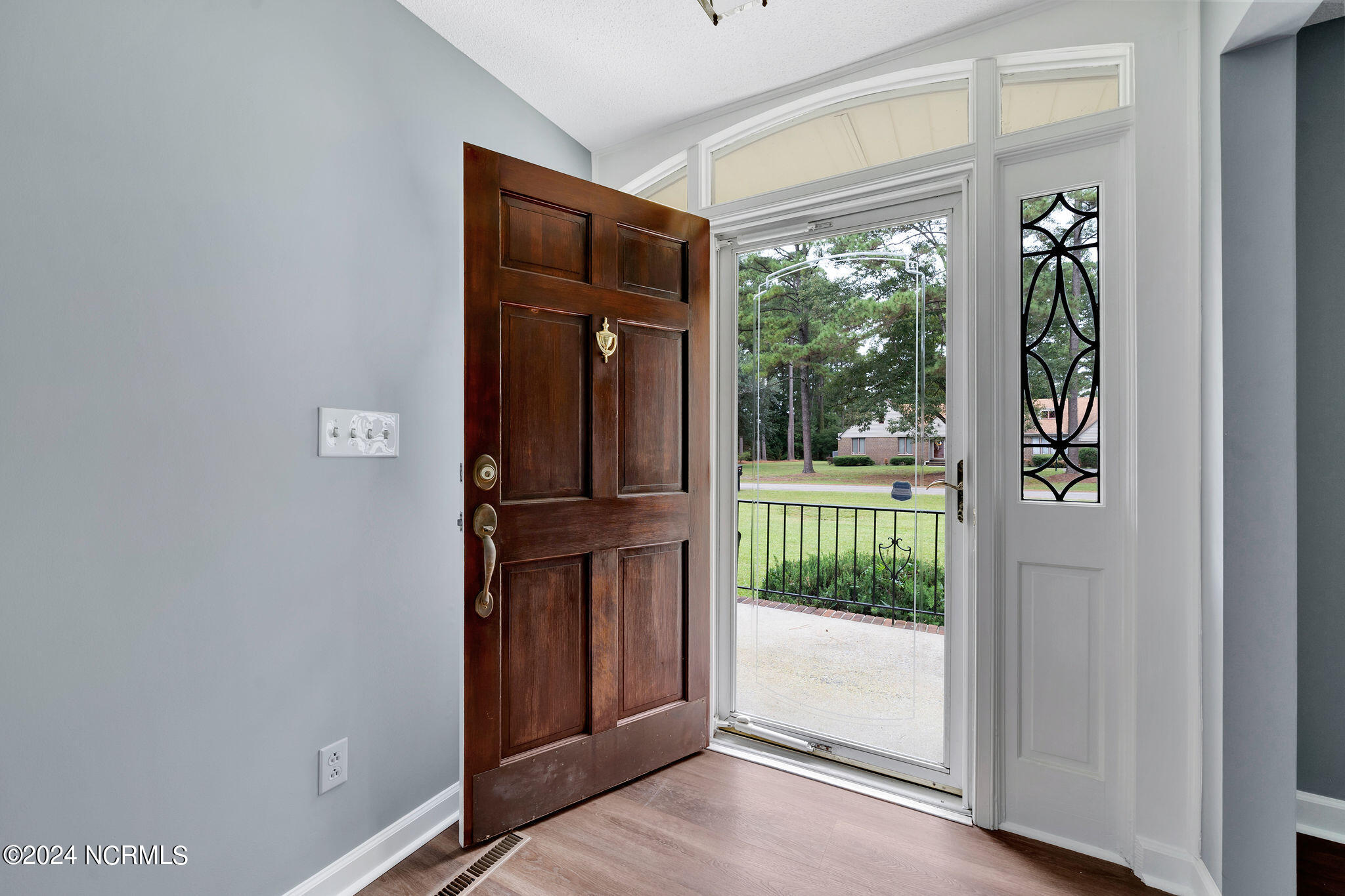 607 Curtis Road Property Photo 2