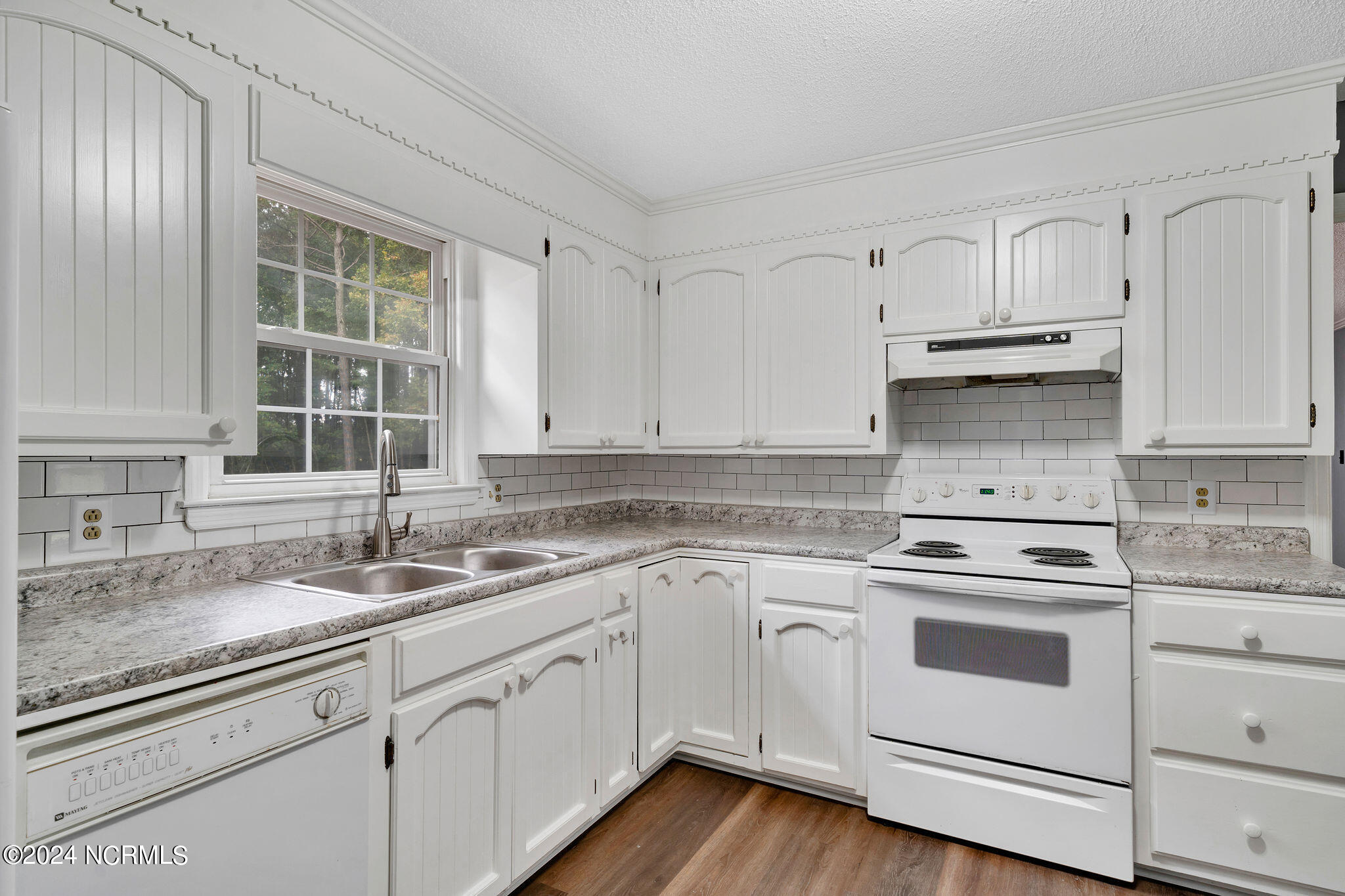 607 Curtis Road Property Photo 7