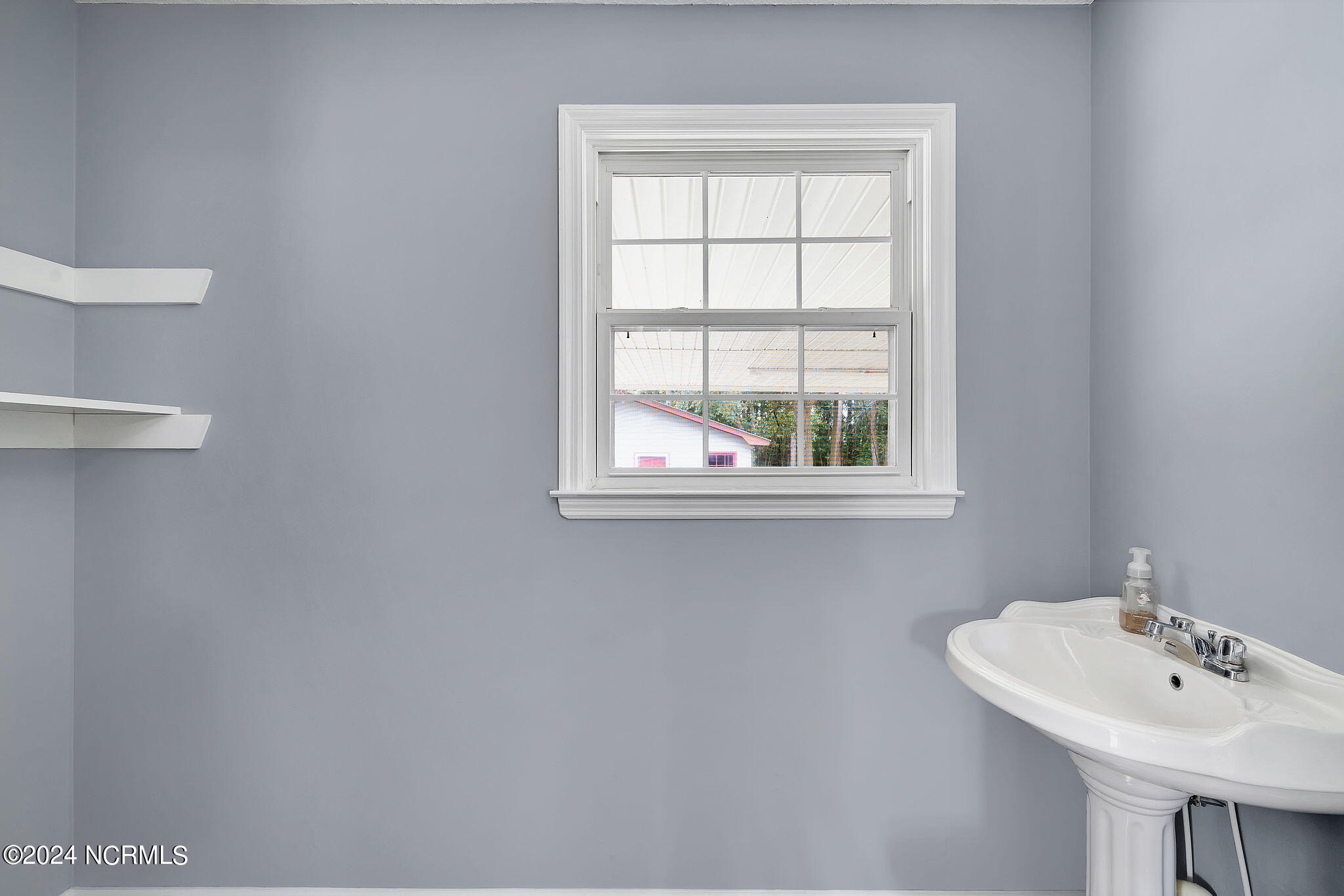 607 Curtis Road Property Photo 11