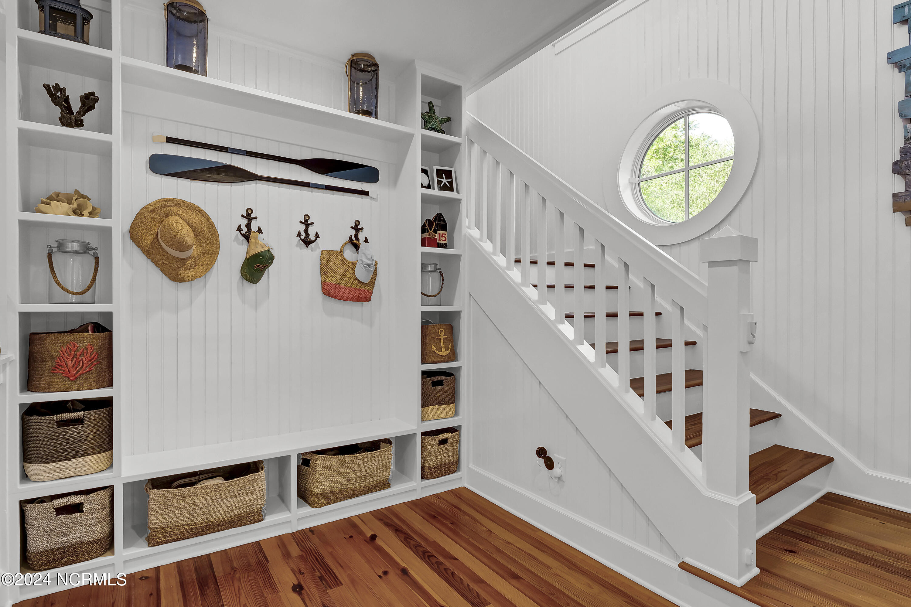 15 Surfboat Court Property Photo 5