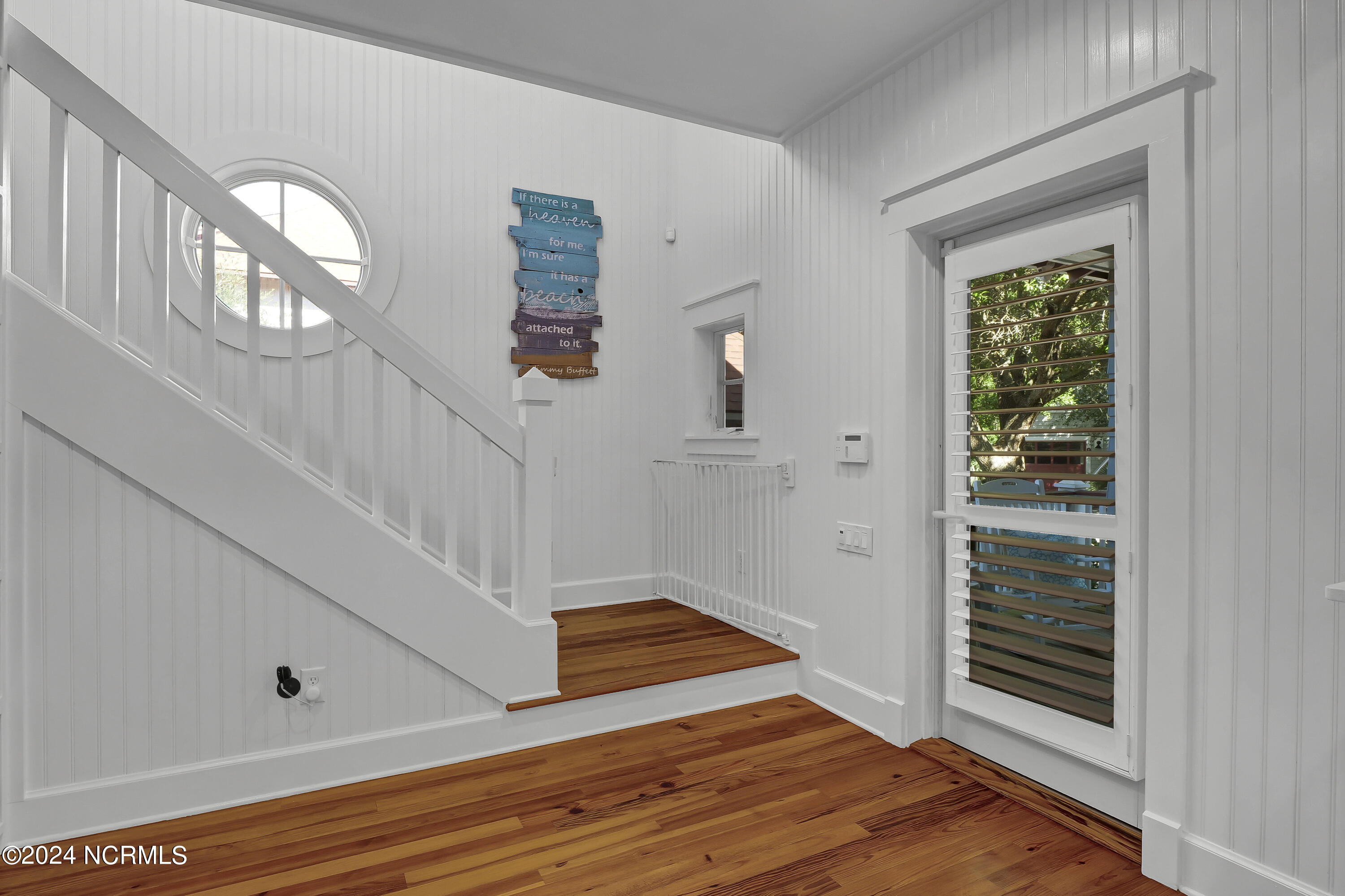 15 Surfboat Court Property Photo 6