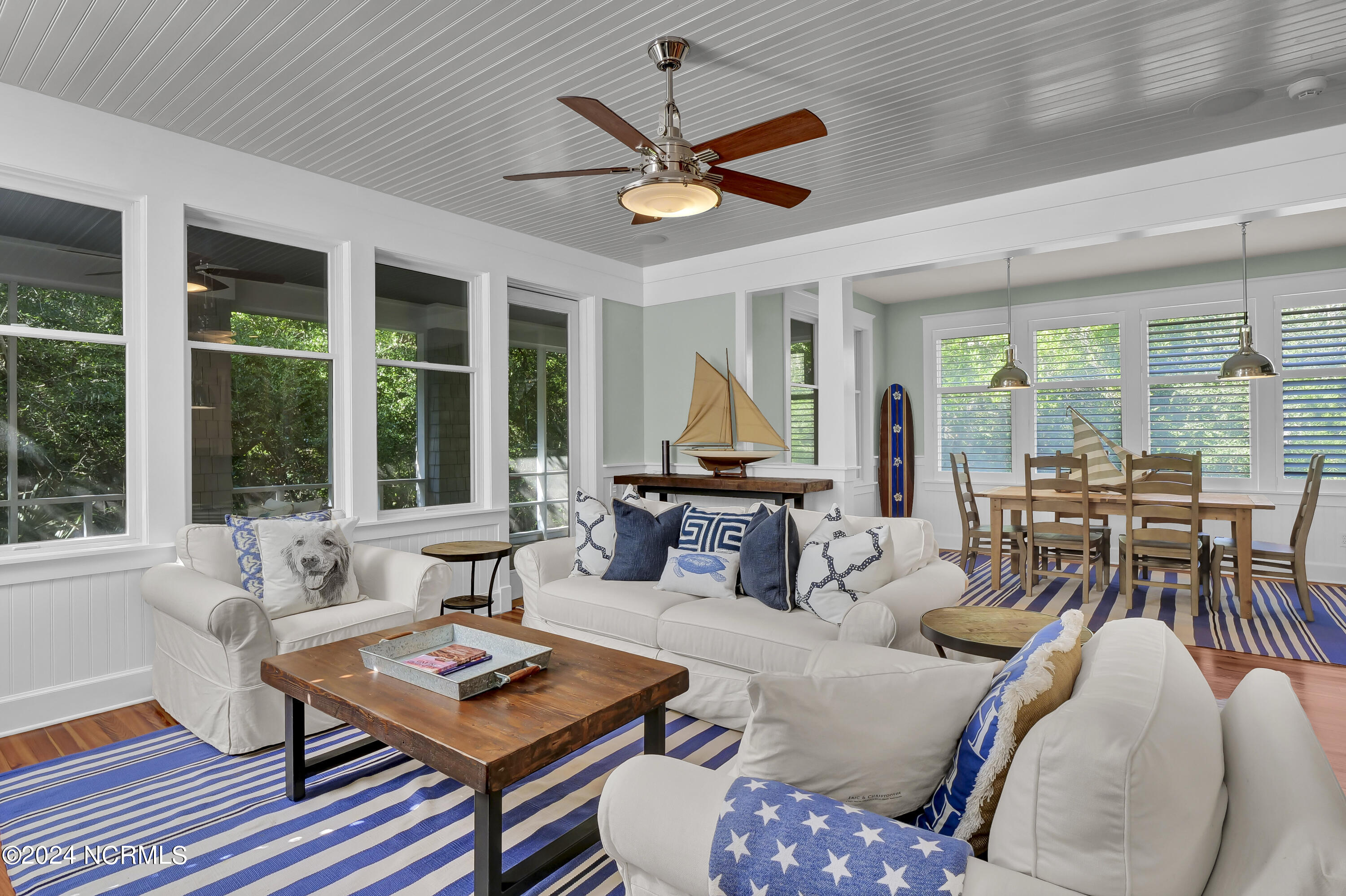 15 Surfboat Court Property Photo 10
