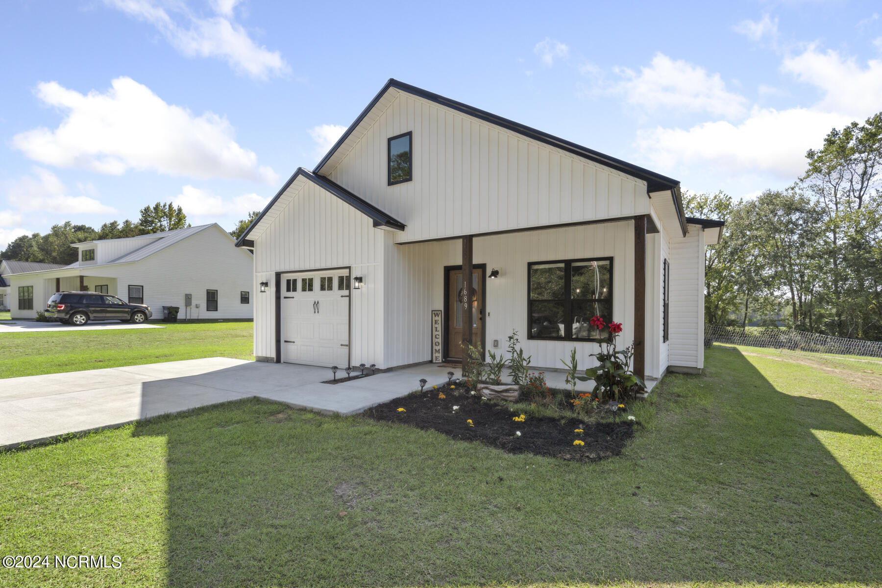 1689 N Nc Hwy-111 Property Photo 3