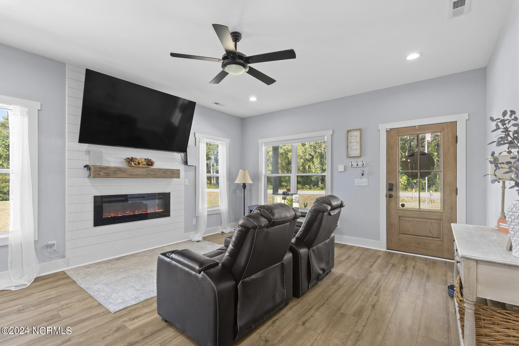 1689 N Nc Hwy-111 Property Photo 7