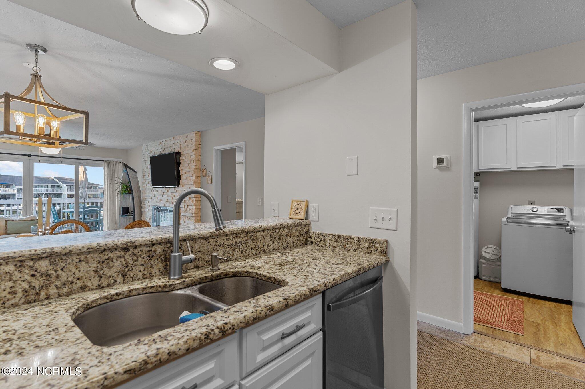 202 Lewis Drive Unit 1206 Property Photo 17