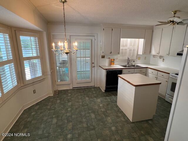 2213 Village Drive Property Photo 4