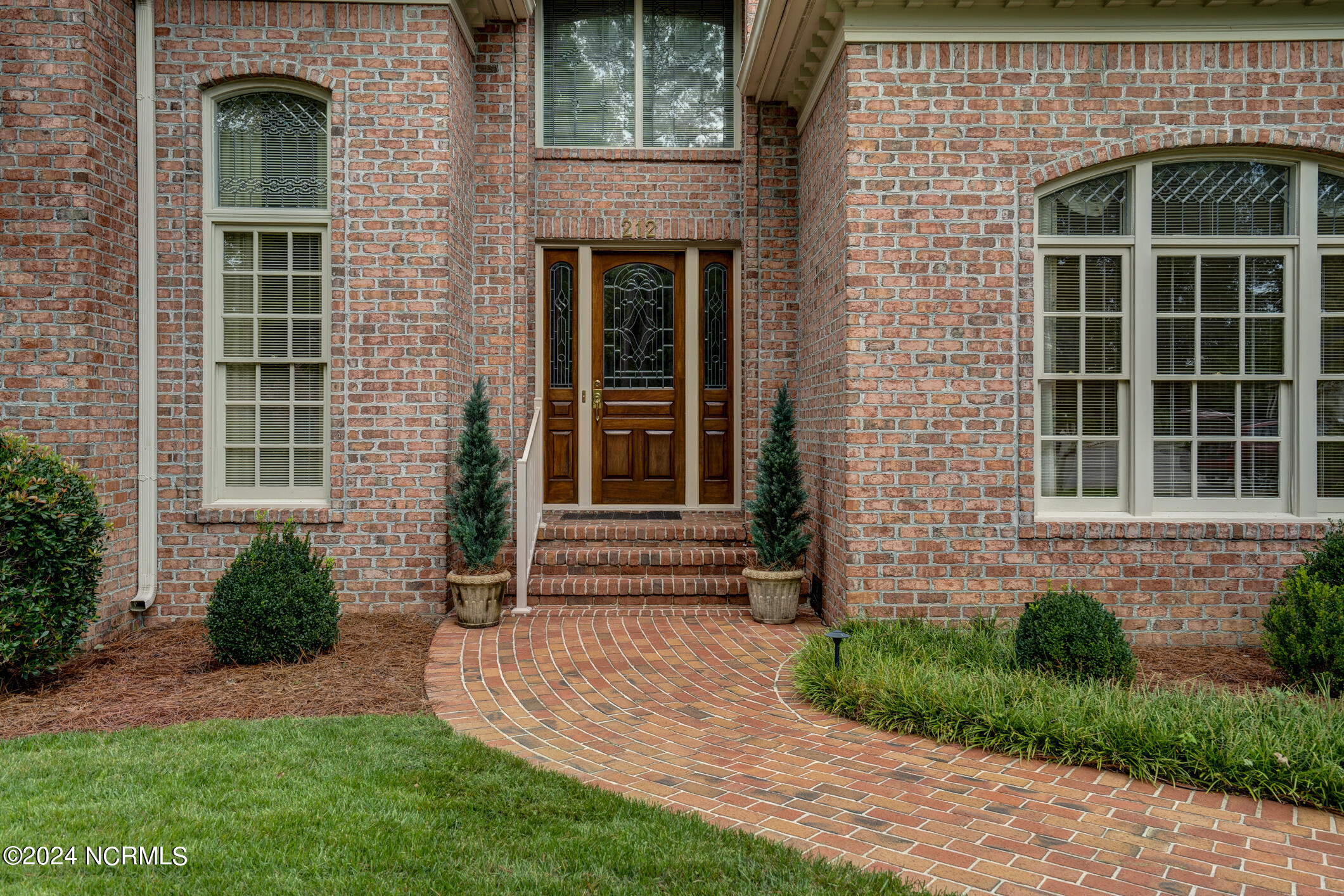 212 Ashmore Lane Property Photo 4