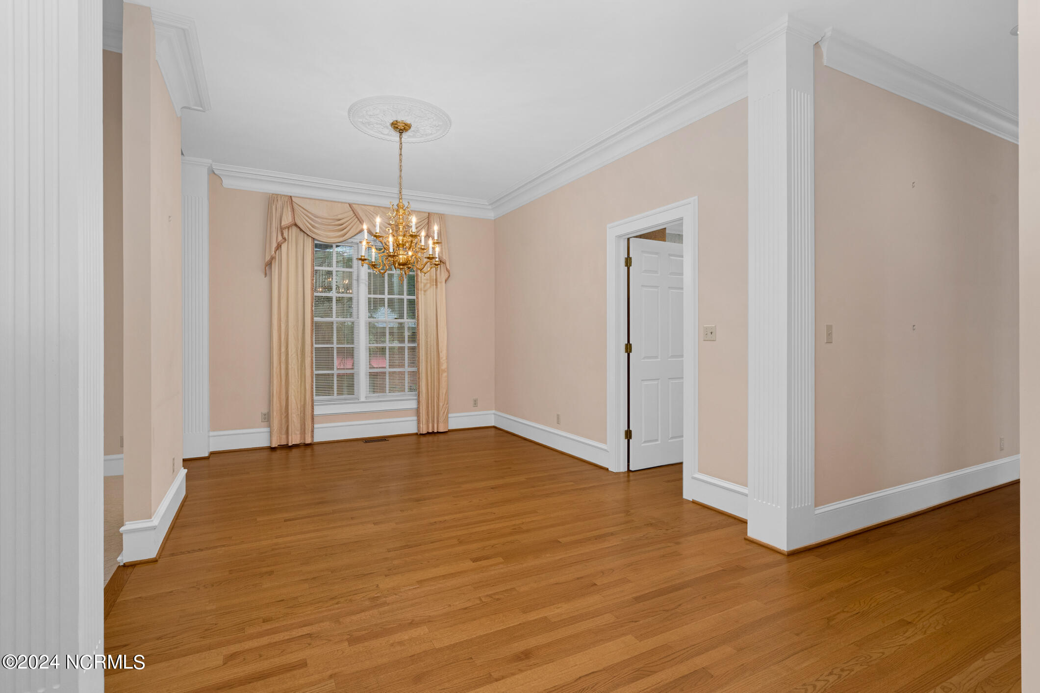 212 Ashmore Lane Property Photo 11