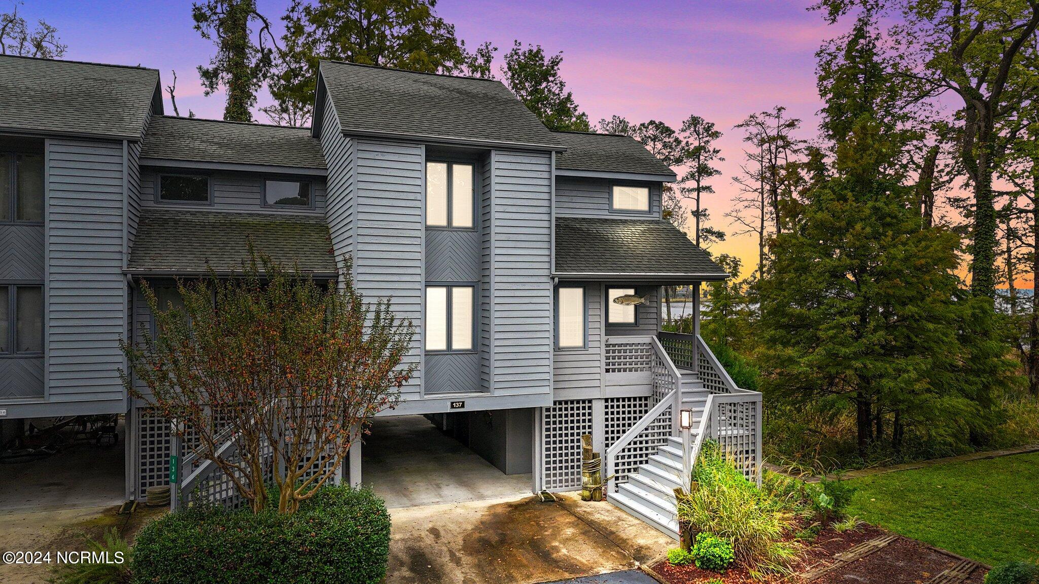 137 Paddle Wheel Circle Property Photo 1
