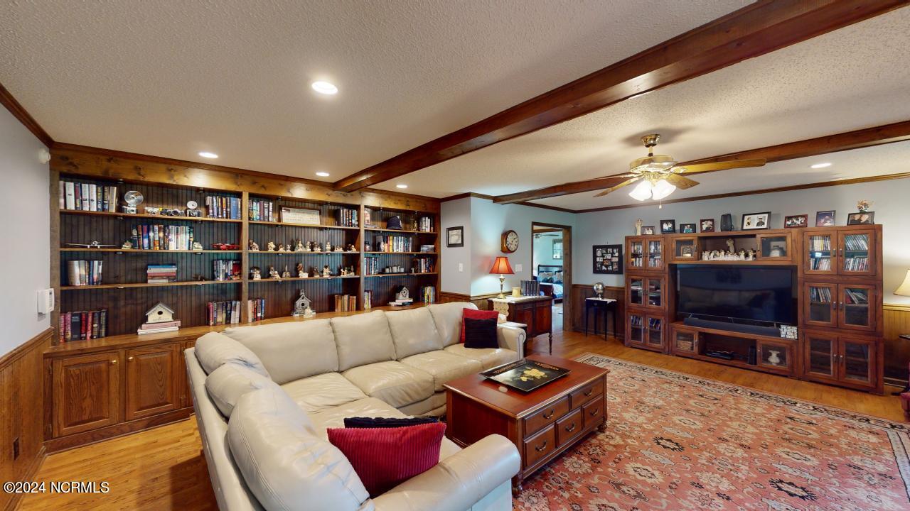 473 Club Knolls Road Property Photo 17