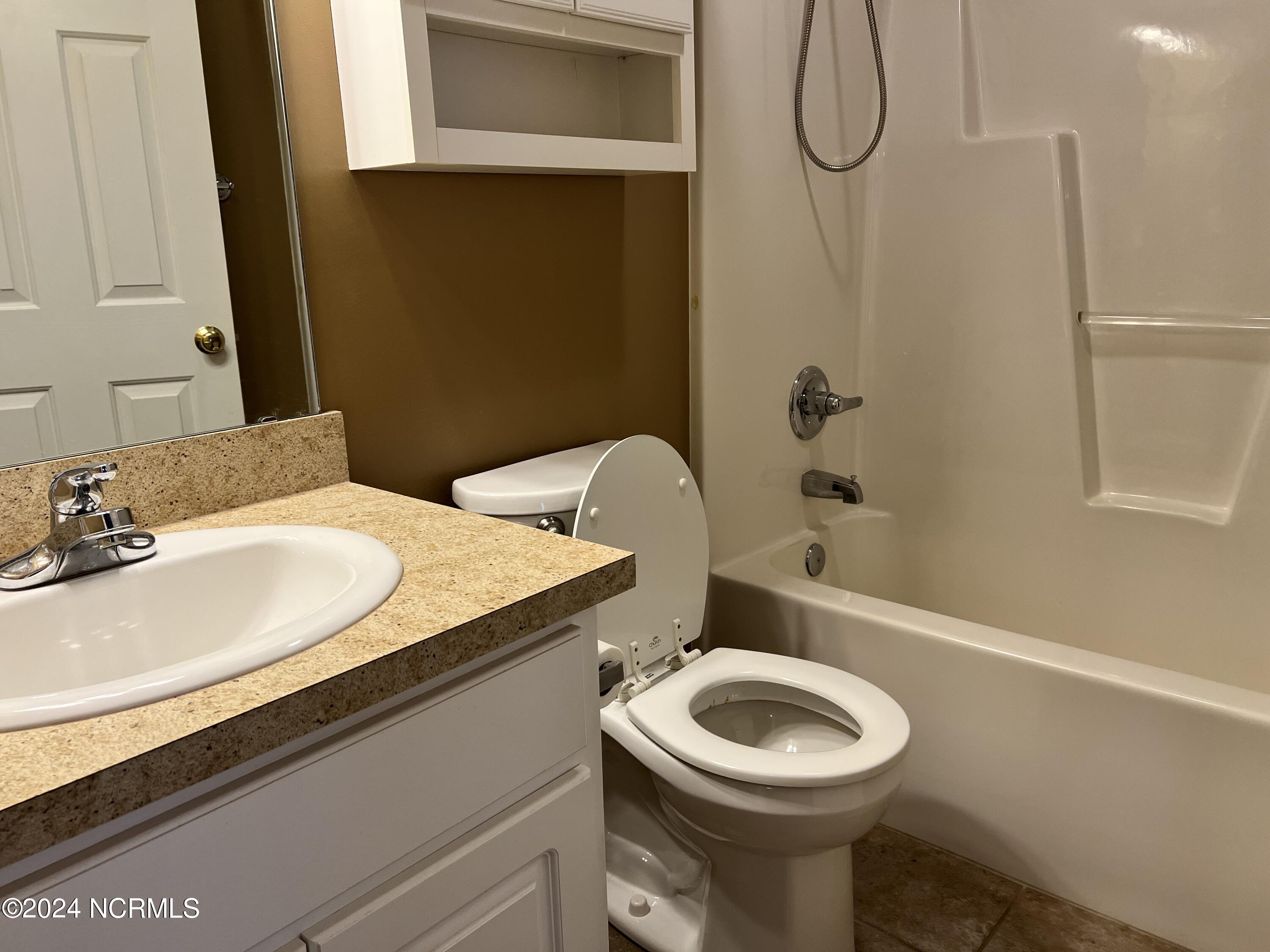 2429 Winding Creek Drive Property Photo 14
