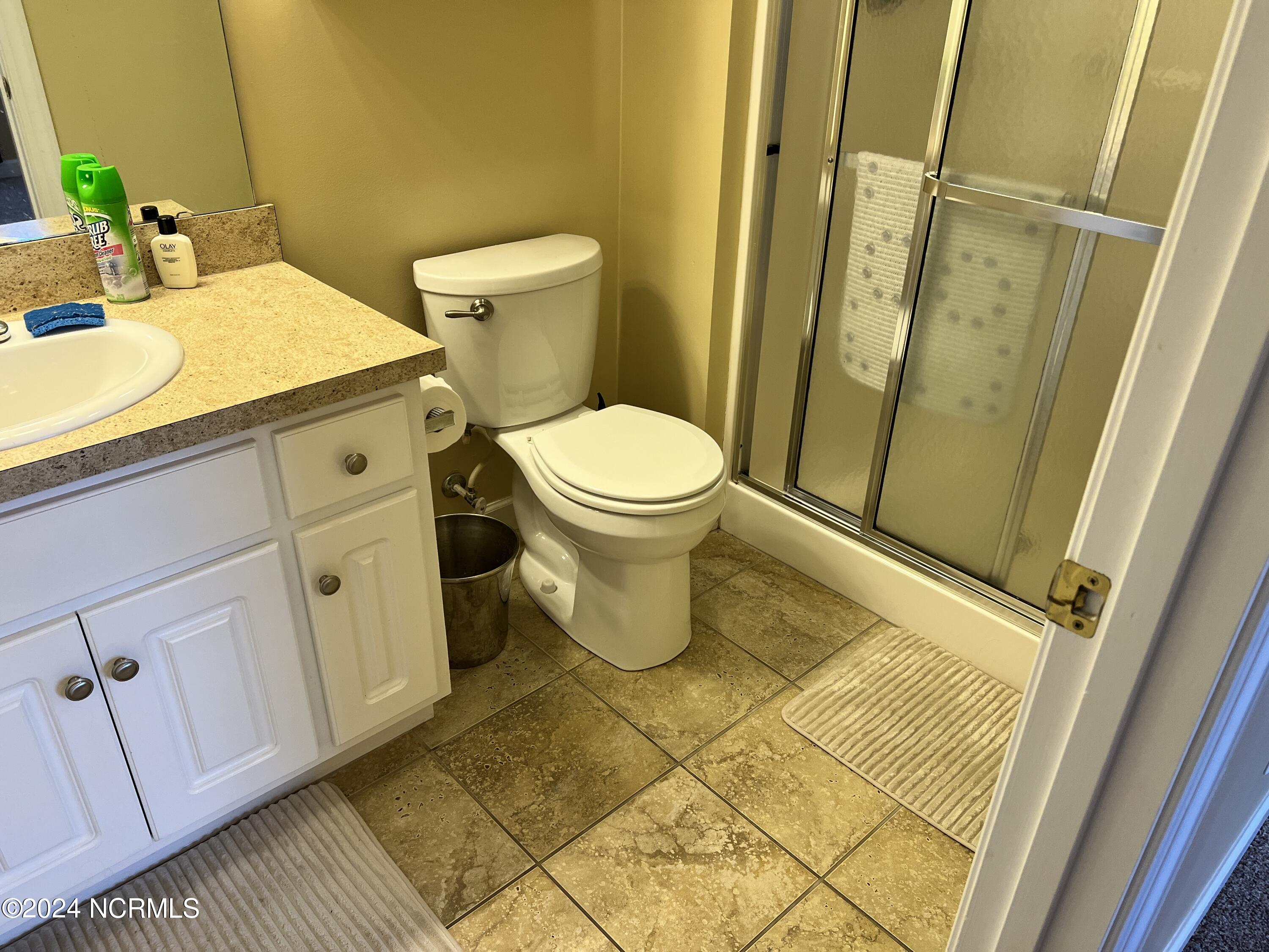 2429 Winding Creek Drive Property Photo 18